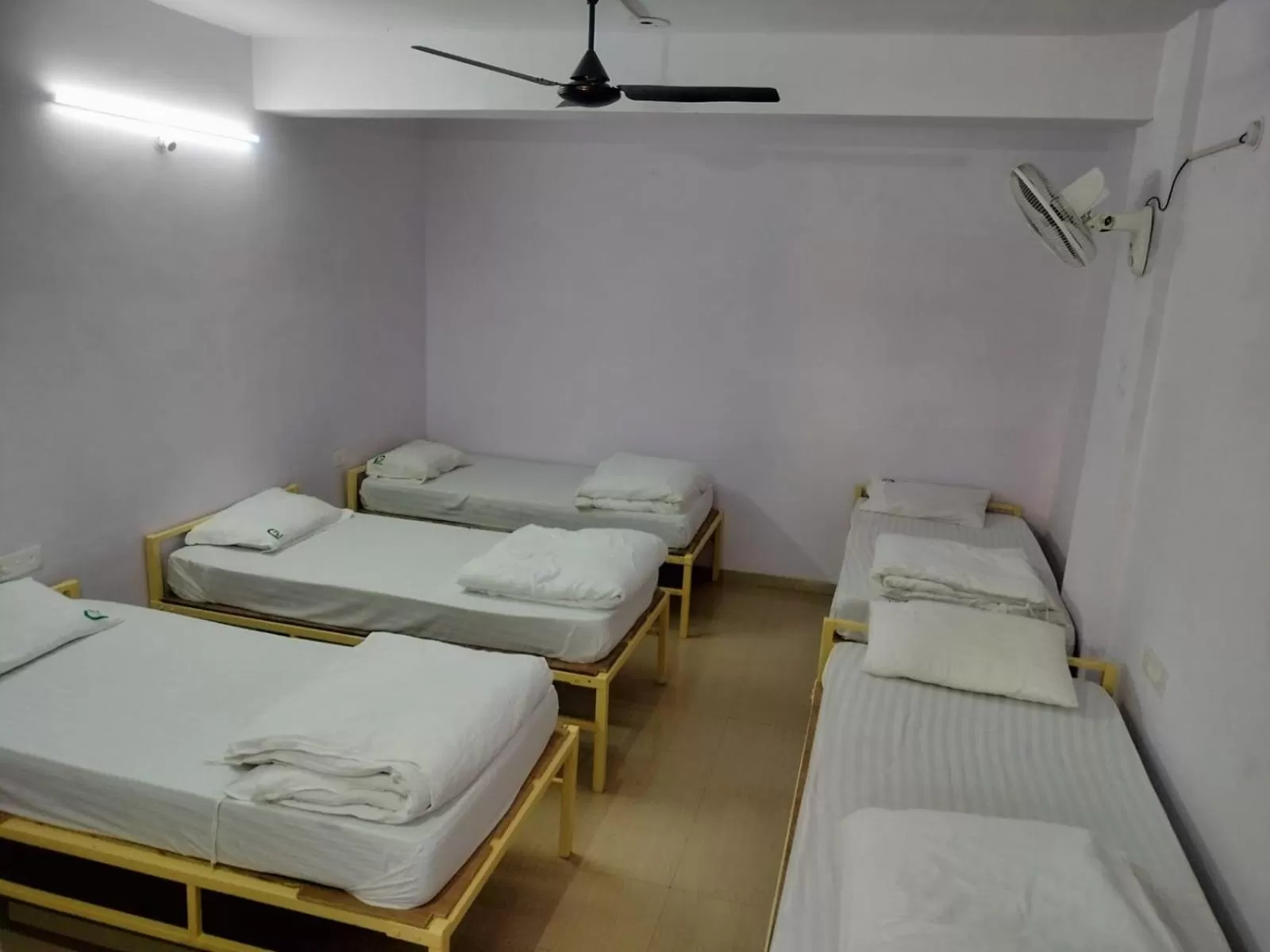 Bed in HOTEL PURI GREENS