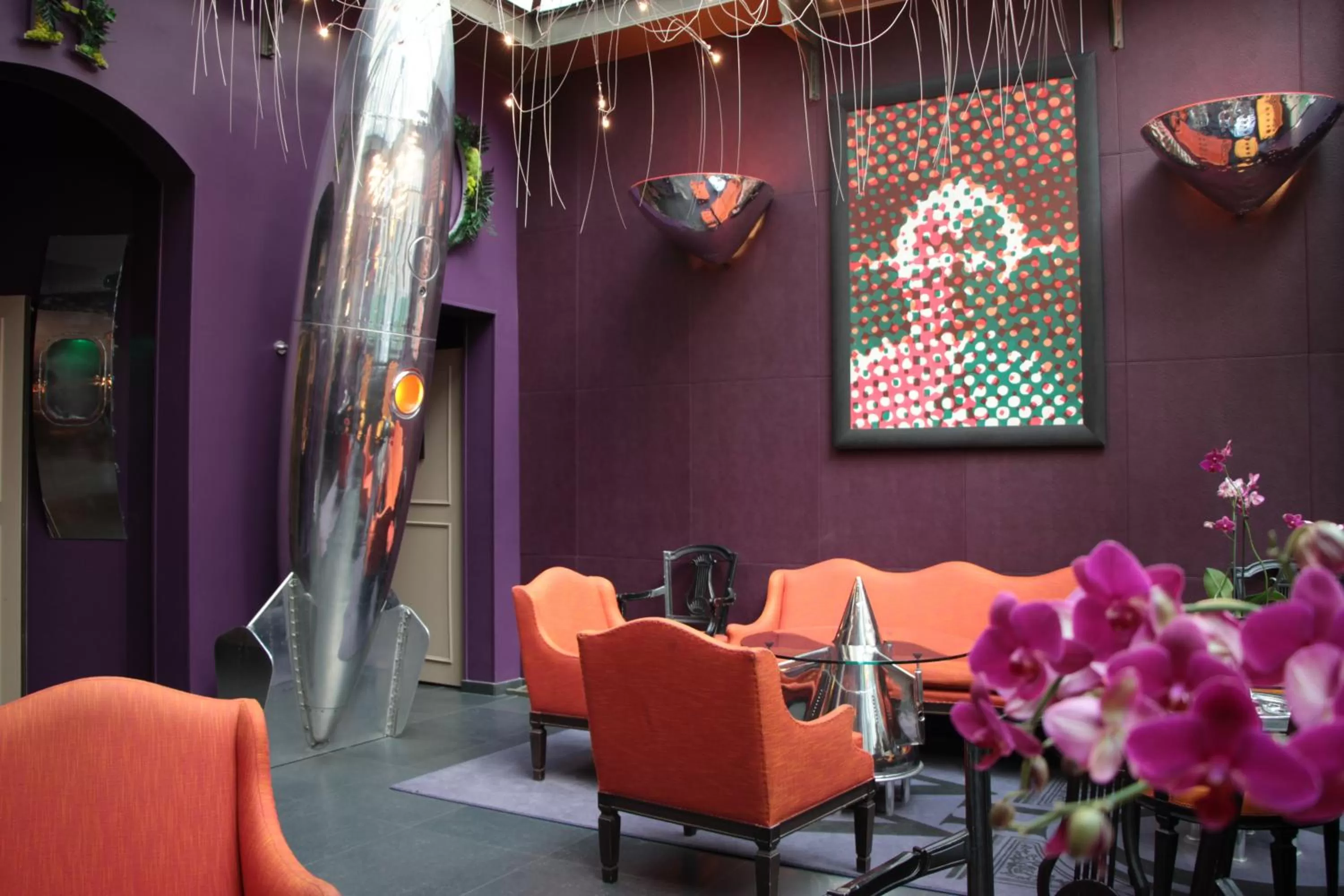 Communal lounge/ TV room in Windsor Opera