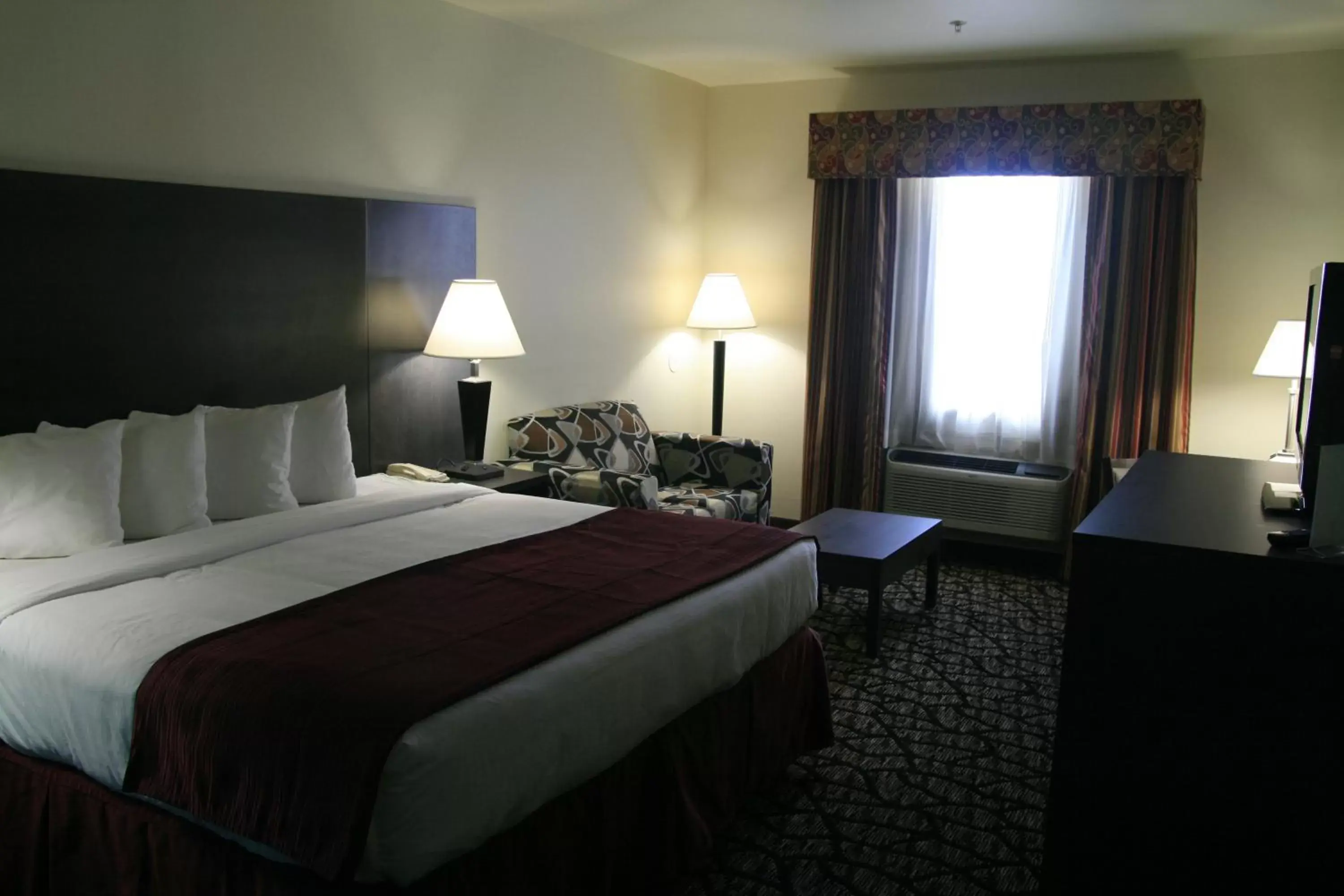 King Room - Accessible/Non-Smoking in Quality Inn Buffalo King Room - Accessible/Non-Smoking in Quality Inn Buffalo