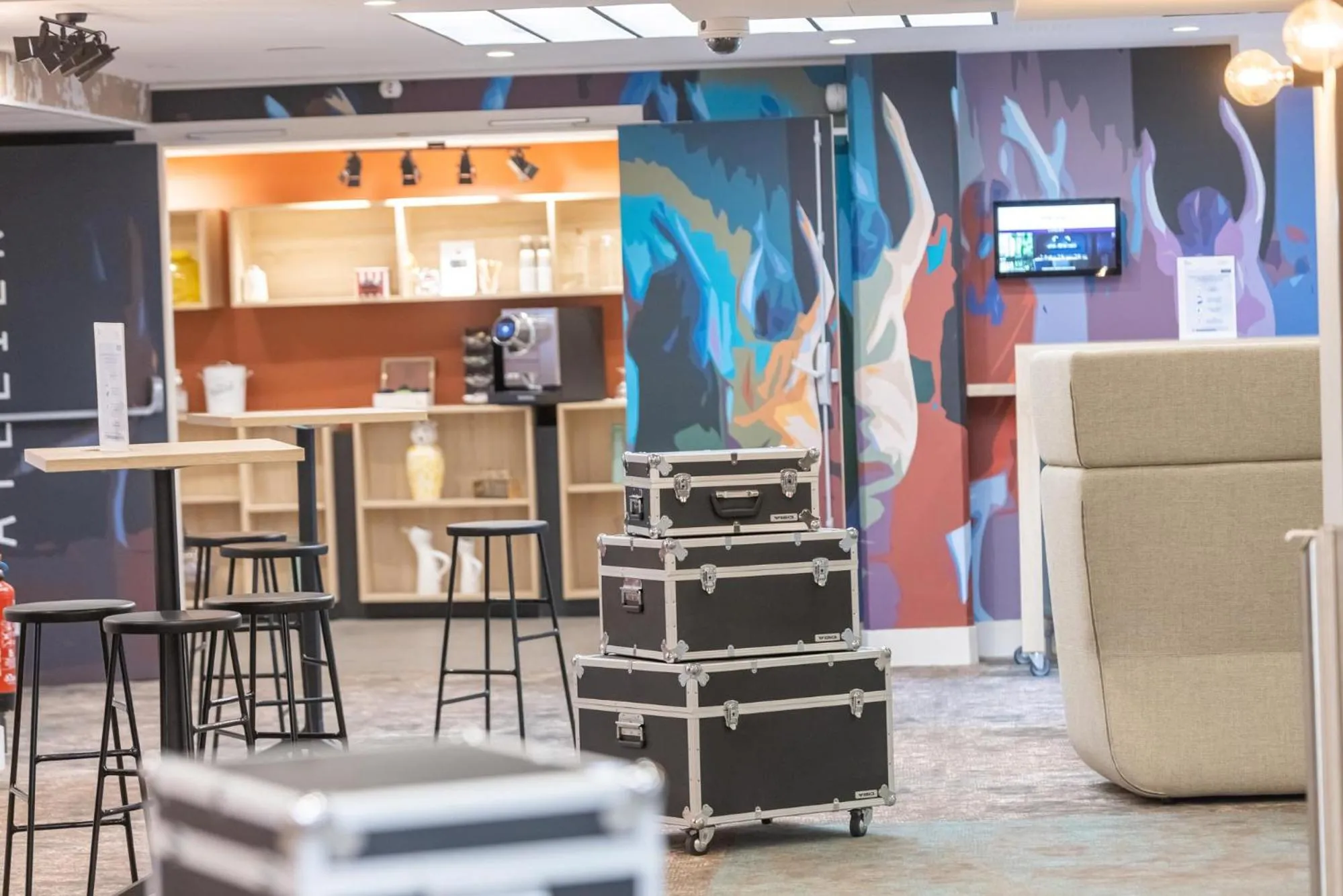 Seating area in Mercure Paris Massy Gare TGV