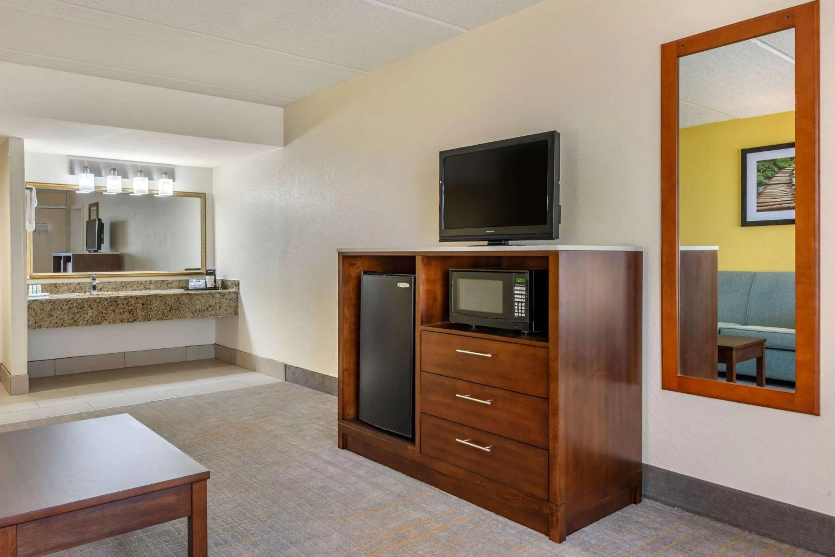 Photo of the whole room in Quality Inn and Suites Palatka Riverfront
