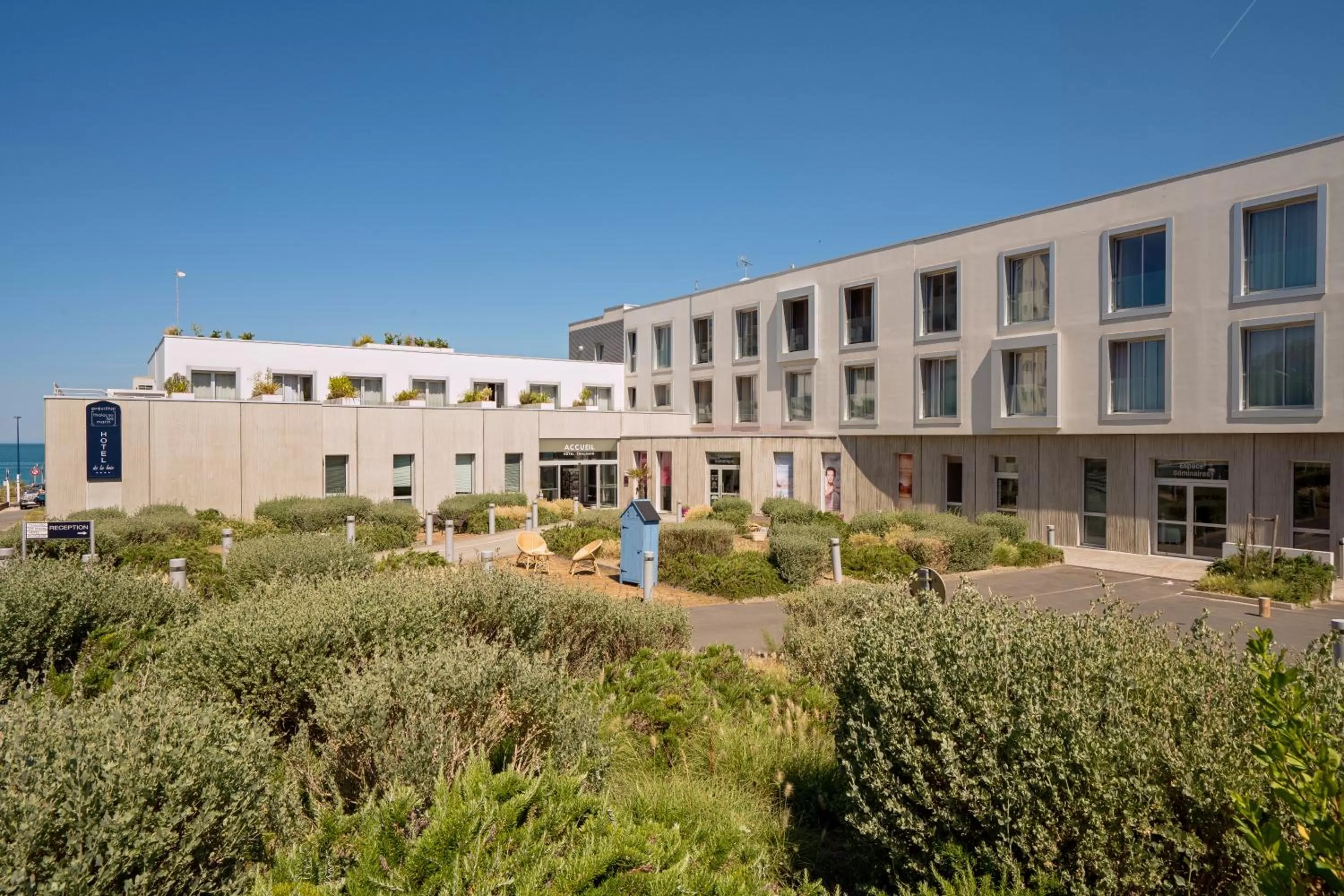 Property building in Hôtel de la Baie - Thalassothérapie PREVITHAL