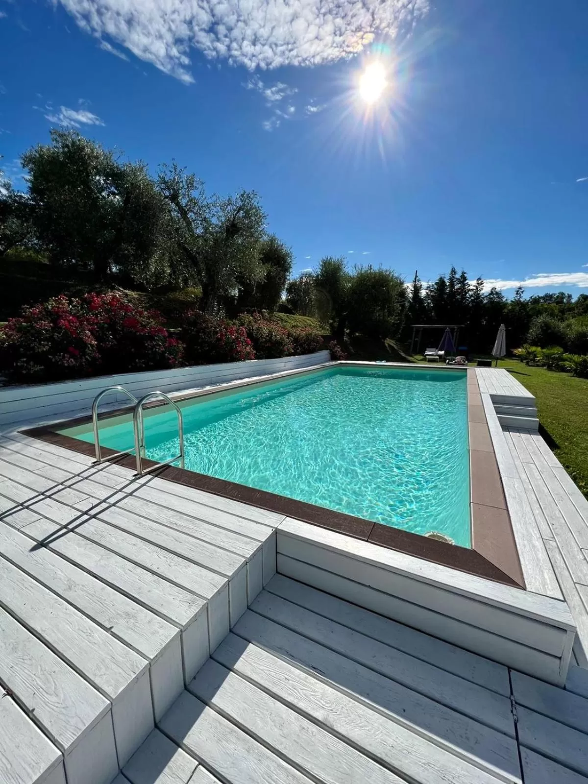 Swimming Pool in B&B Sovenigo