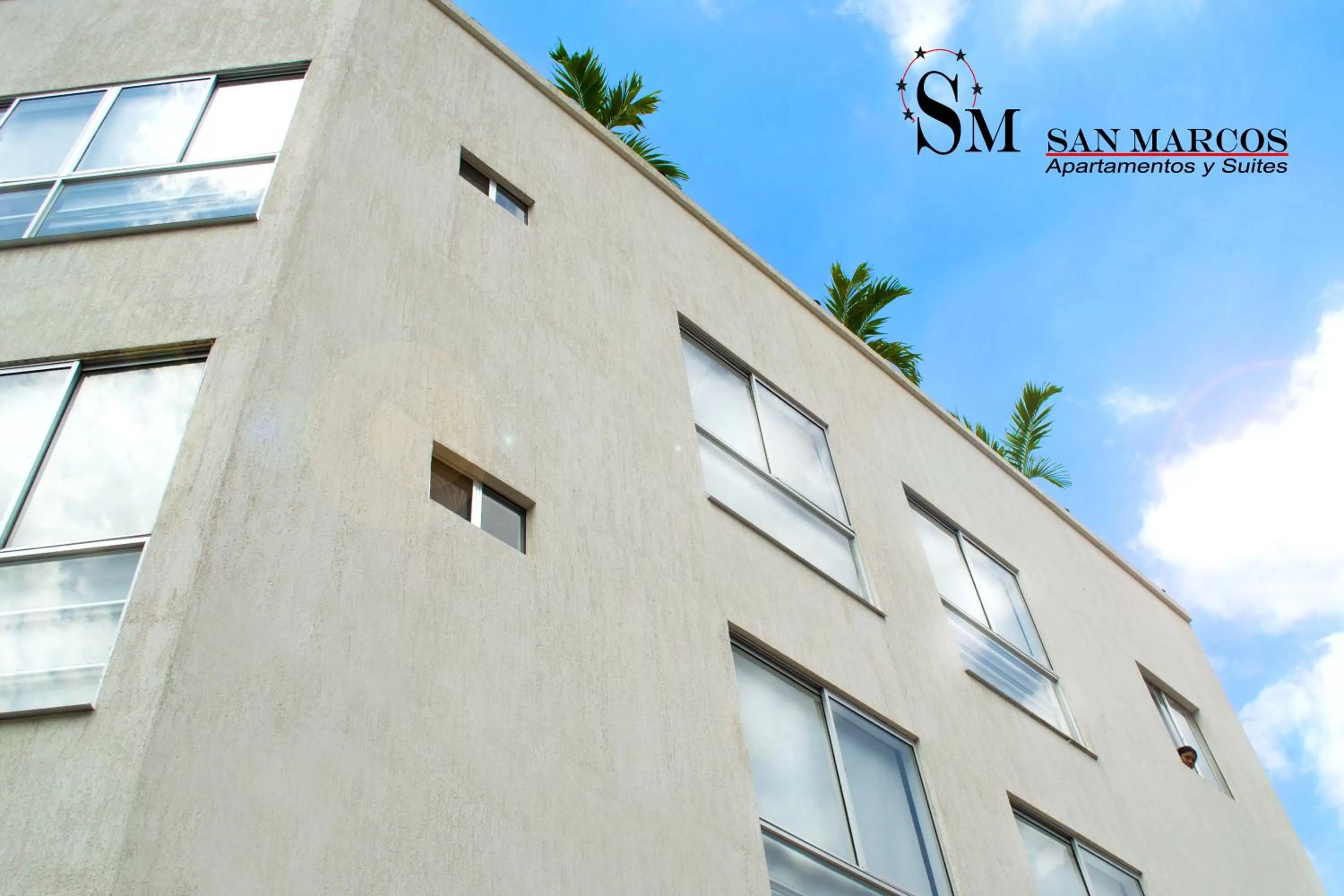 Property building in Apartasuites San Marcos