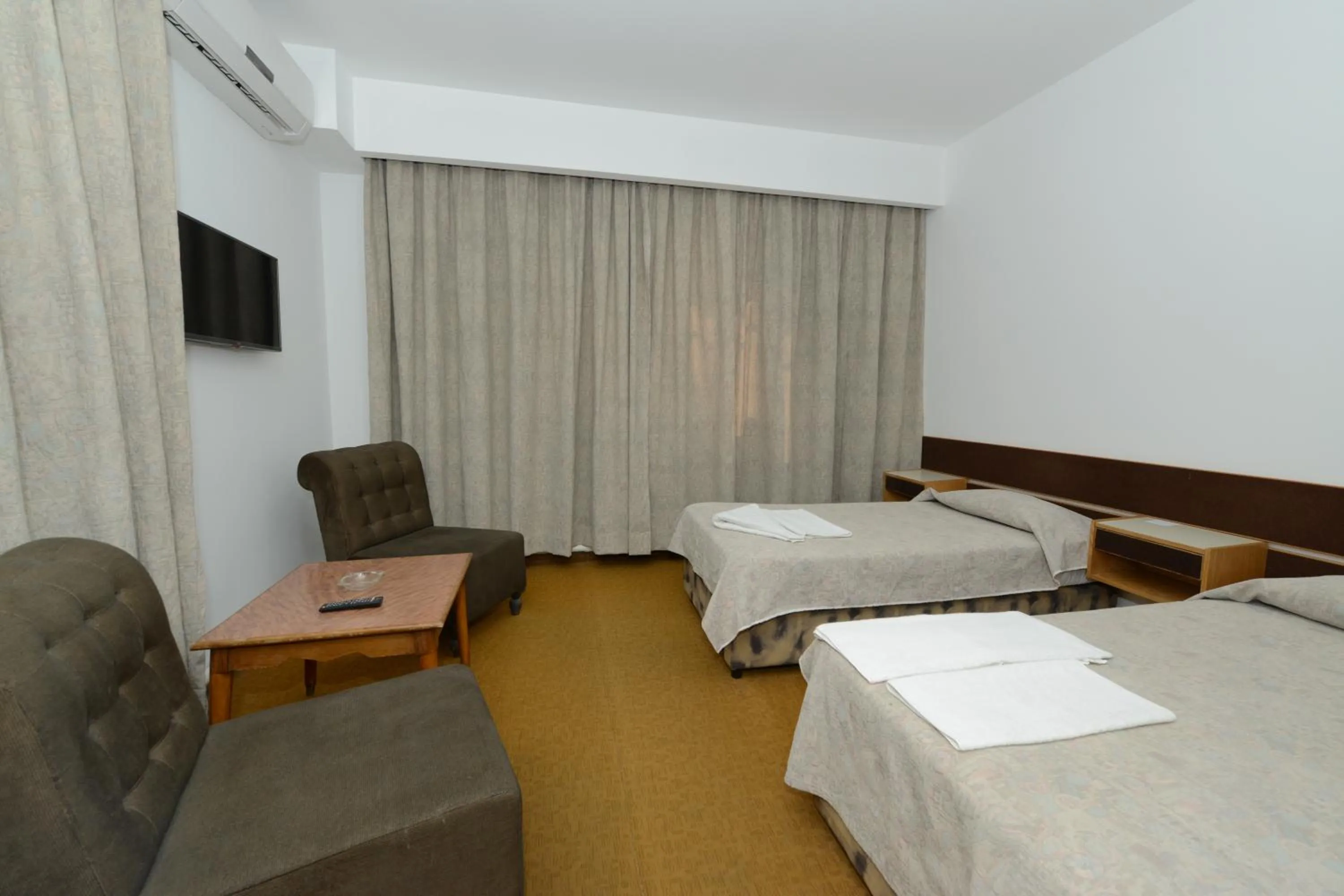 Photo of the whole room, Bed in Rivoli Hotel Jerusalem