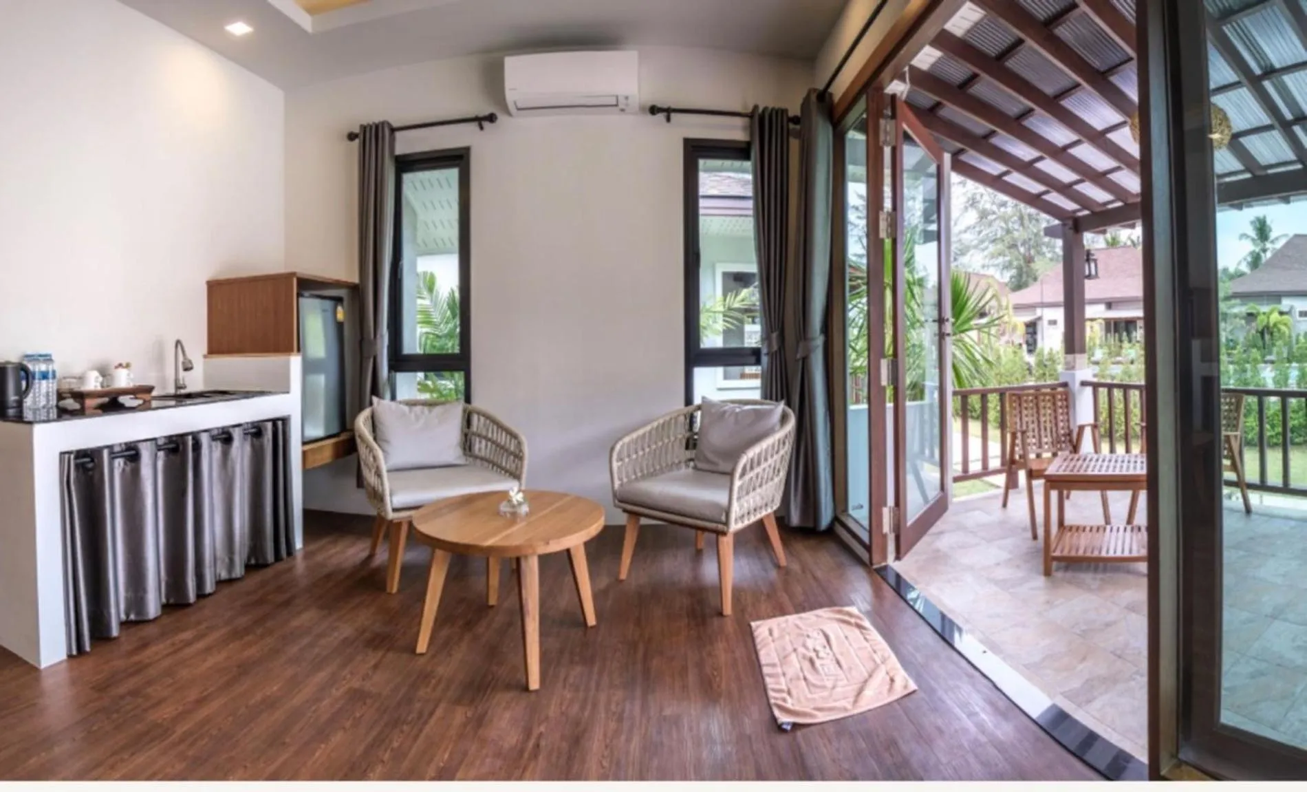 Southern Lanta Resort