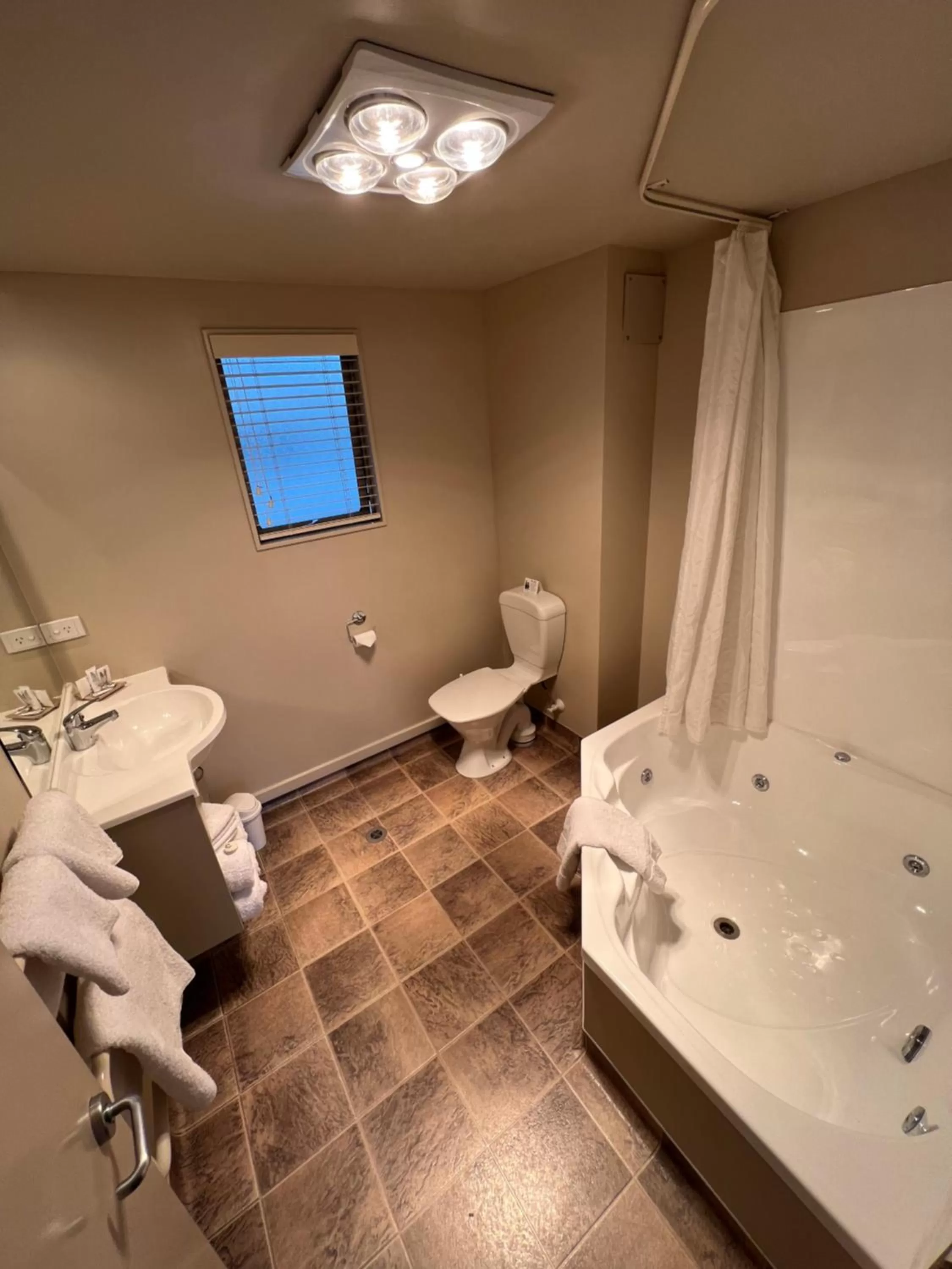 The Suites Ashburton