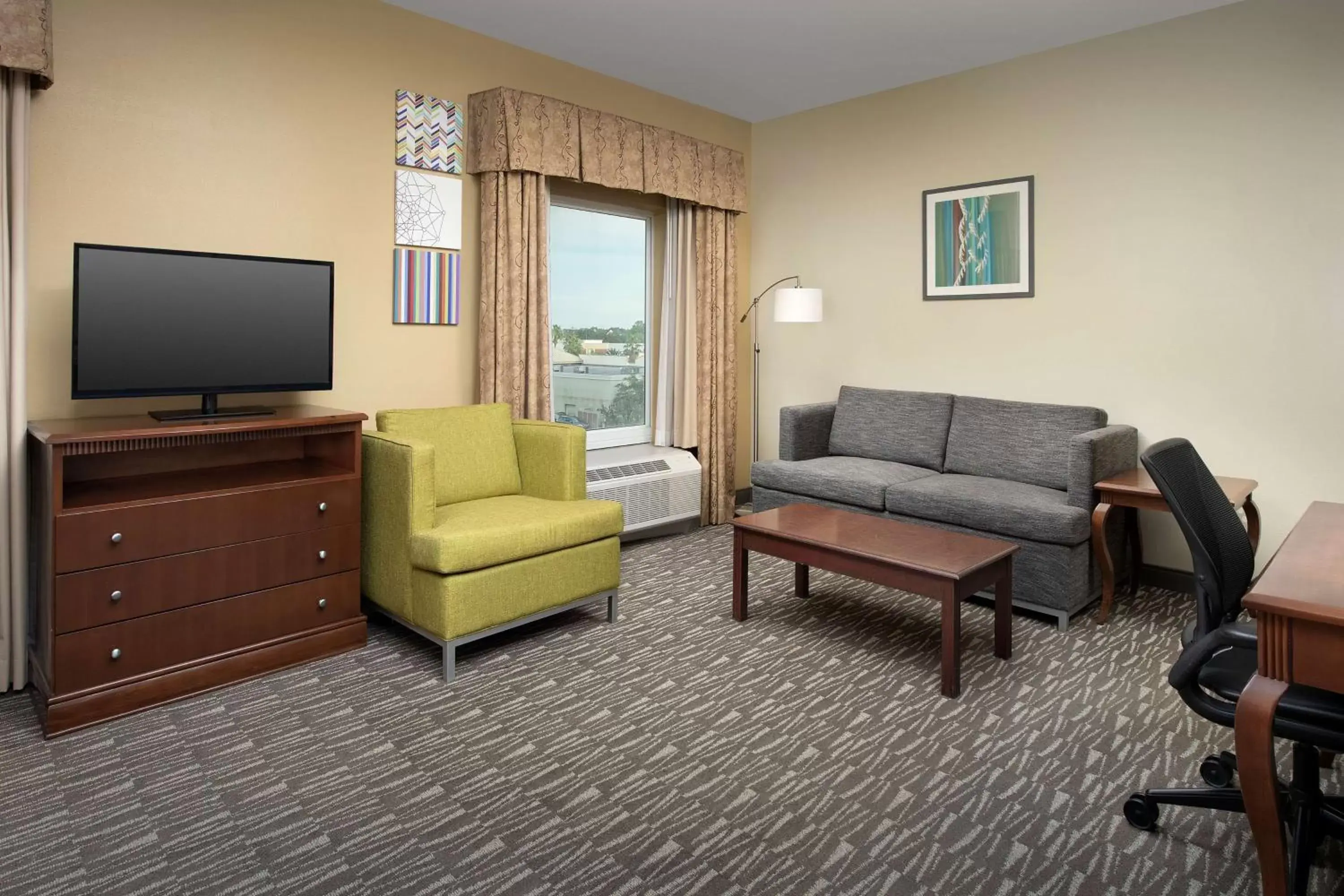 King Studio Suite in Hampton Inn & Suites Lakeland-South Polk Parkway King Studio Suite in Hampton Inn & Suites Lakeland-South Polk Parkway