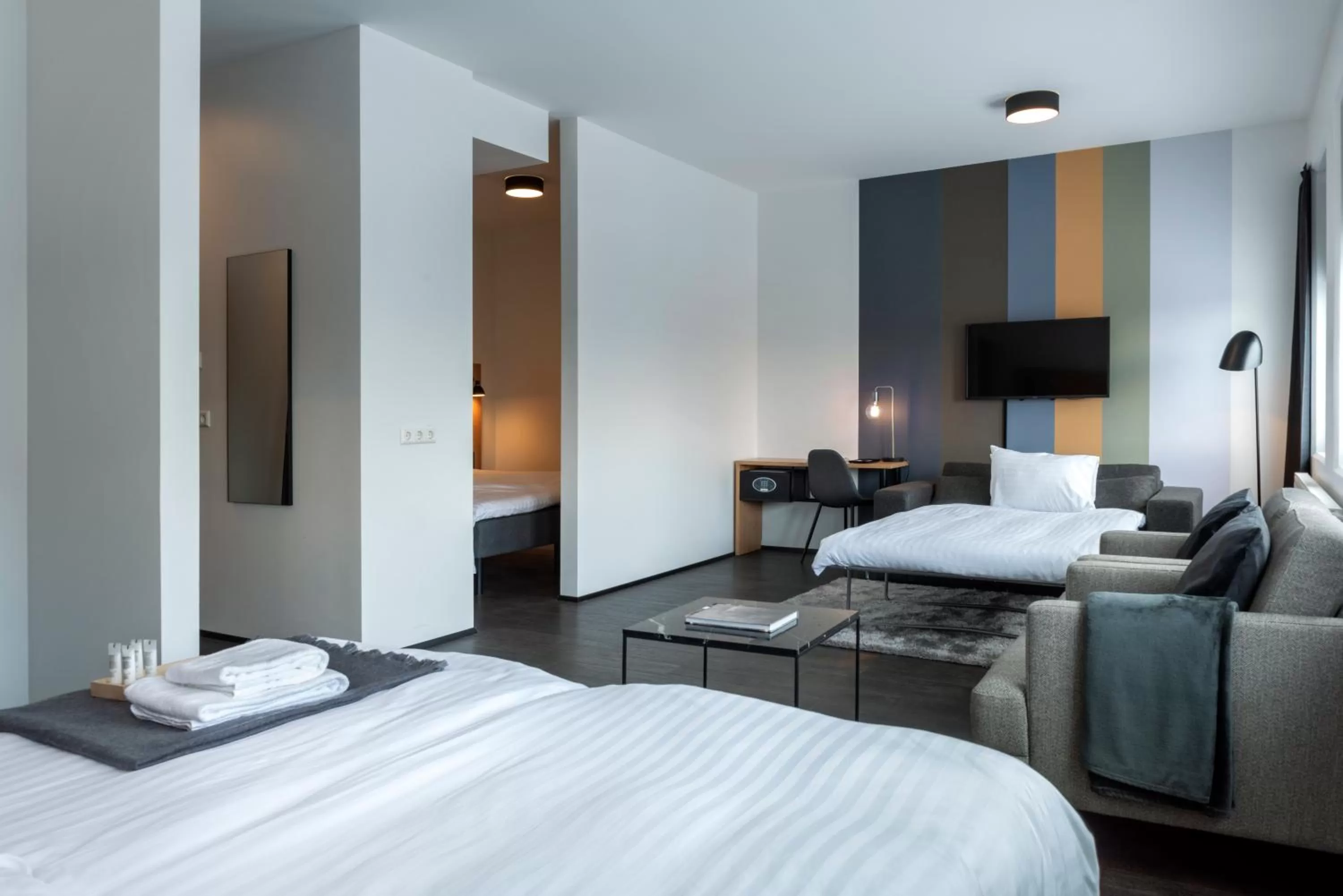 Spring, Bed in 201 Hotel