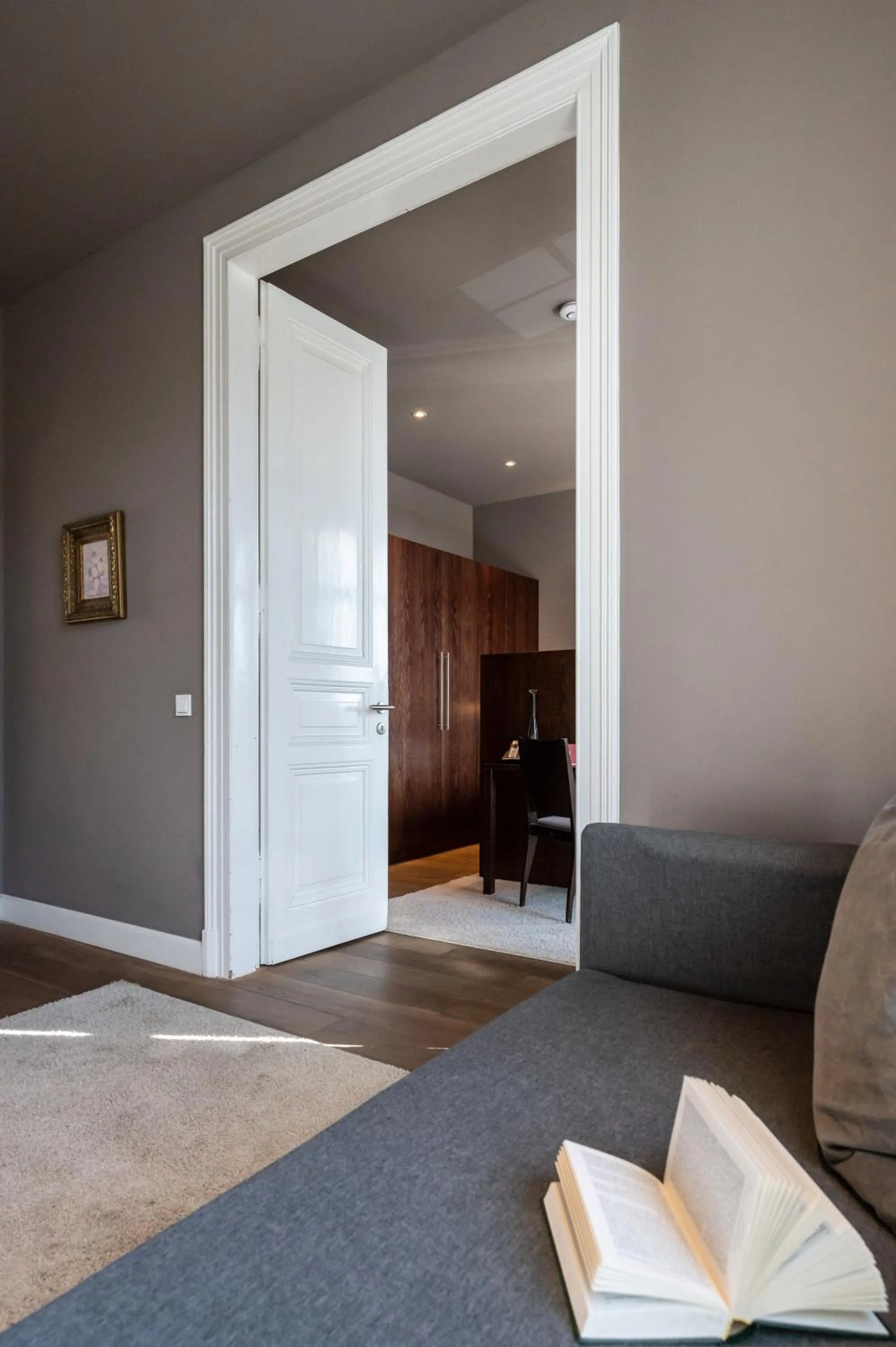 Living room in The New Yorker Hotel Köln-Messe