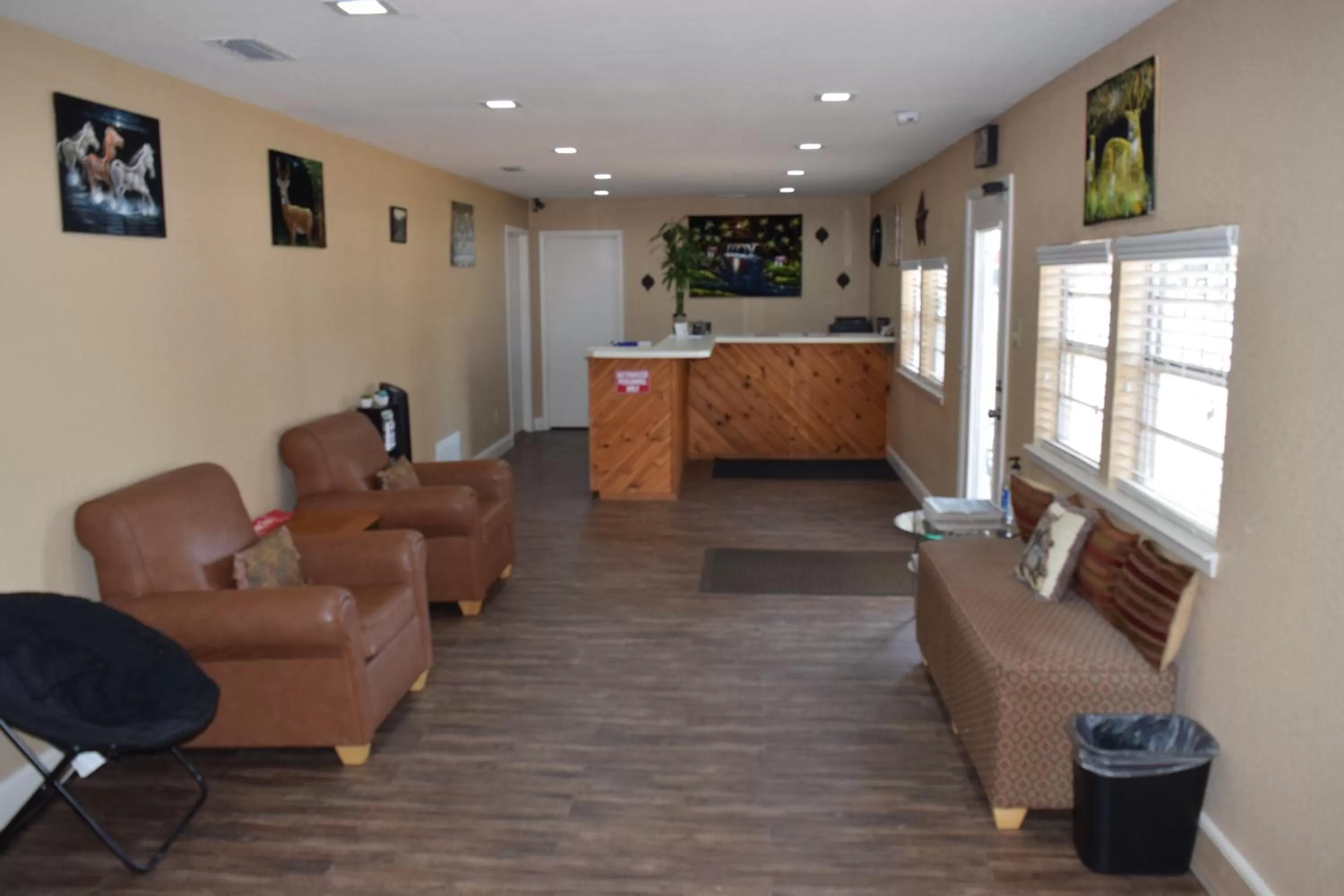 Lobby or reception in Albany Inn & RV Campground