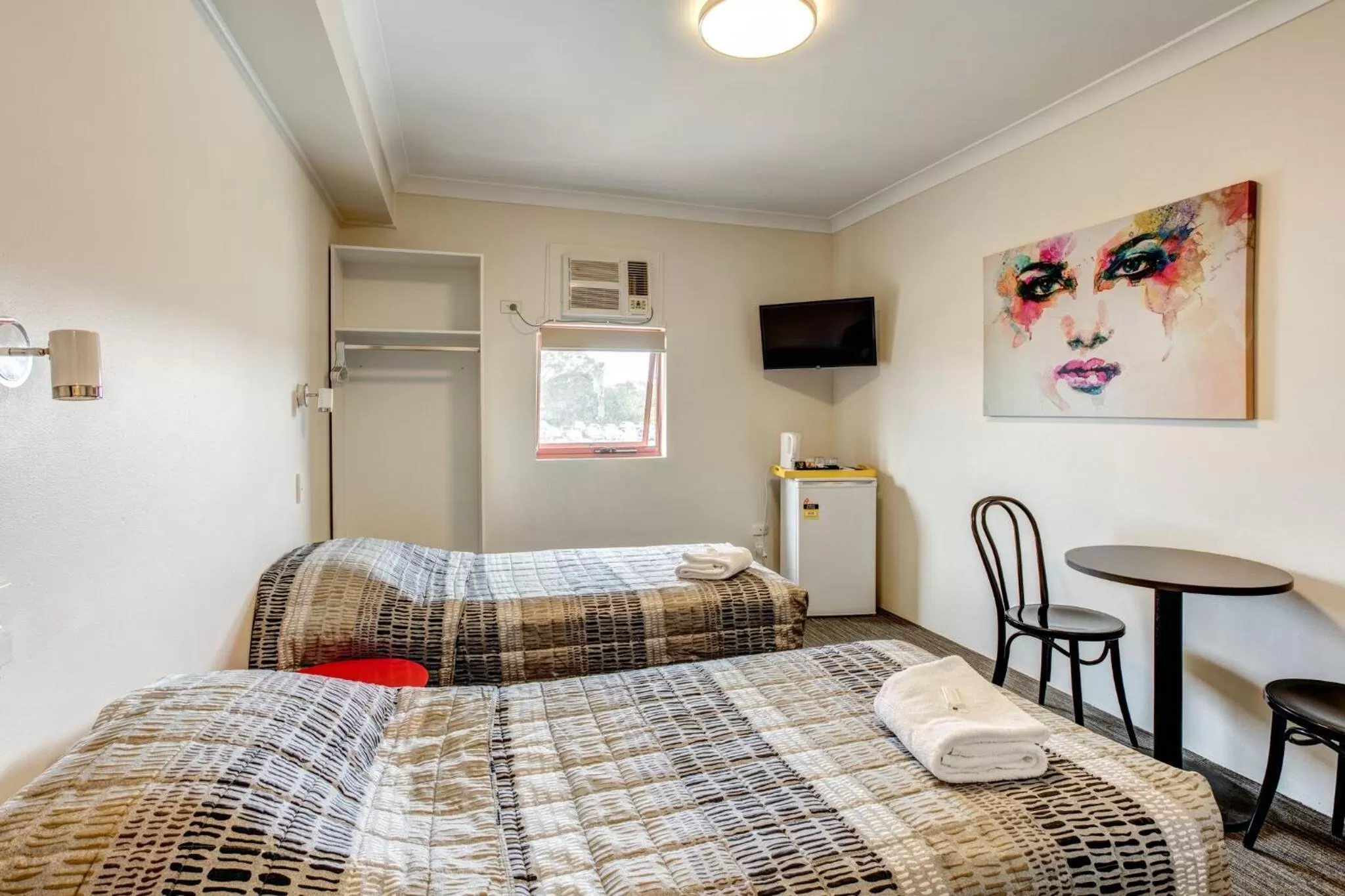 Bed in Arena Hotel (formerly Sleep Express Motel)