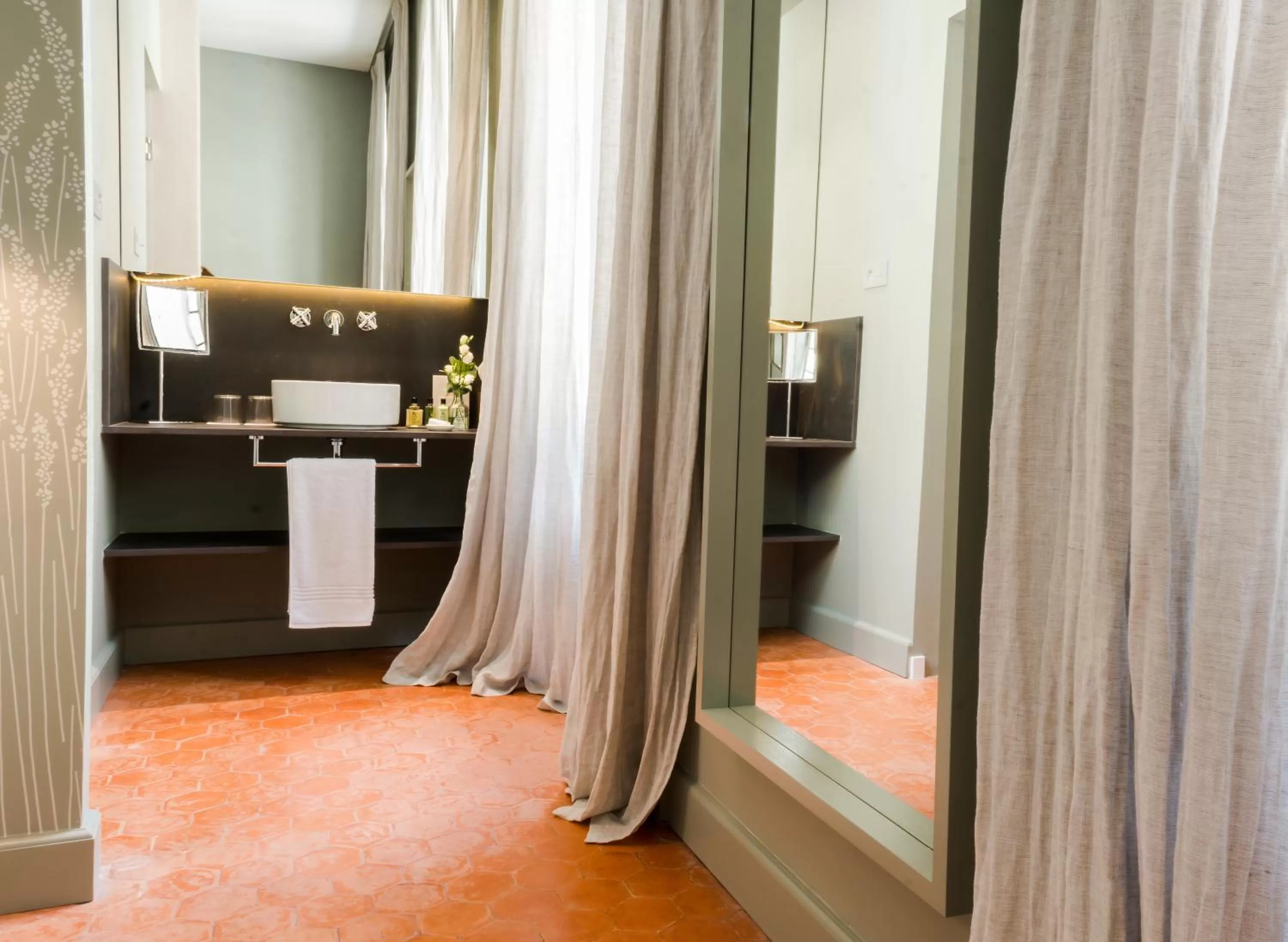 Bathroom, Bed in Bordoy Casa Ládico - Hotel Boutique Adults Only