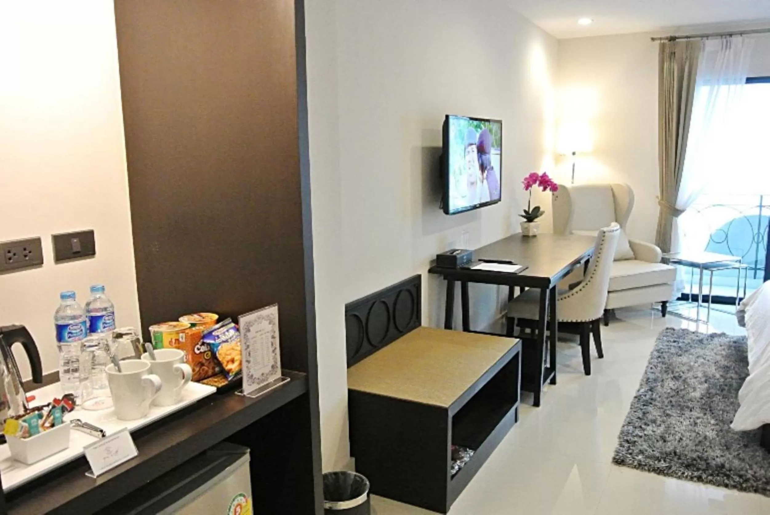 Coffee/tea facilities in SN Plus Hotel - SHA Plus