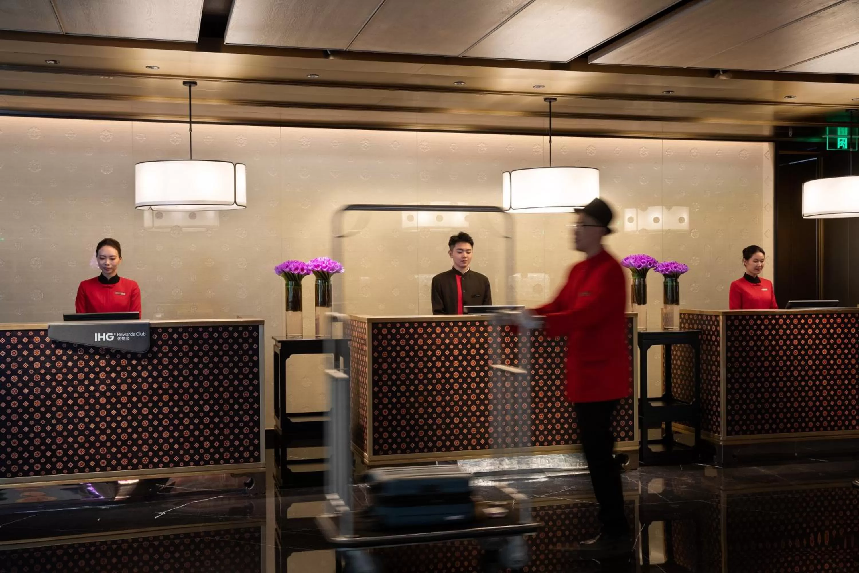 Property building in HUALUXE Xi'an Tanghua by IHG