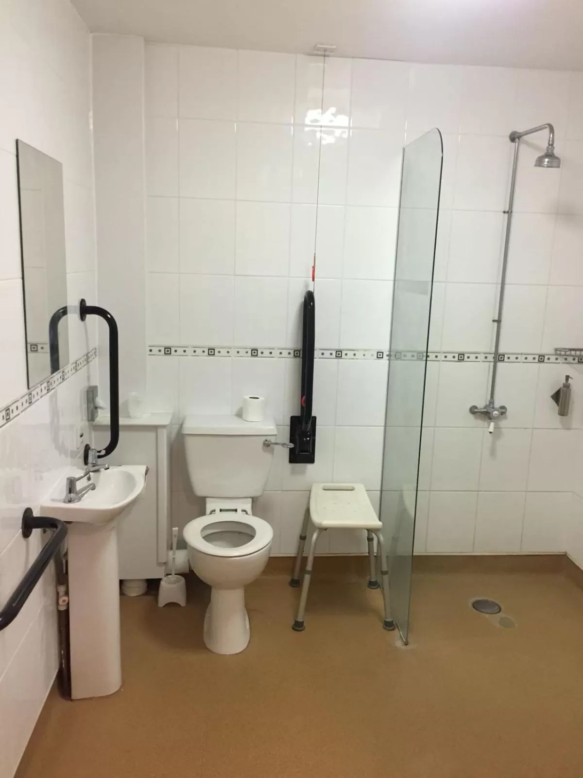 Bathroom in The Black Bull Inn