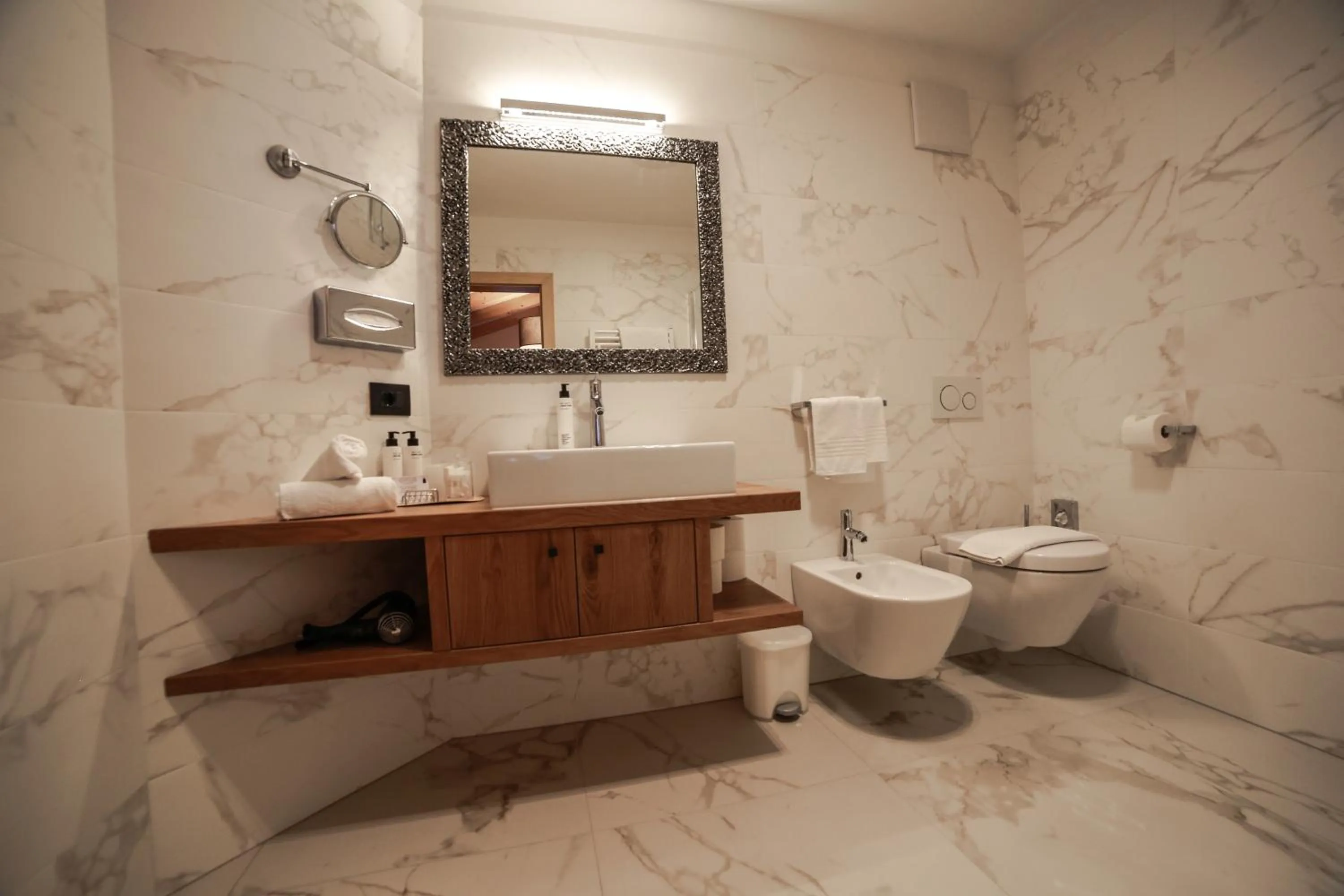 Toilet in Freina Mountain Lifestyle Hotel