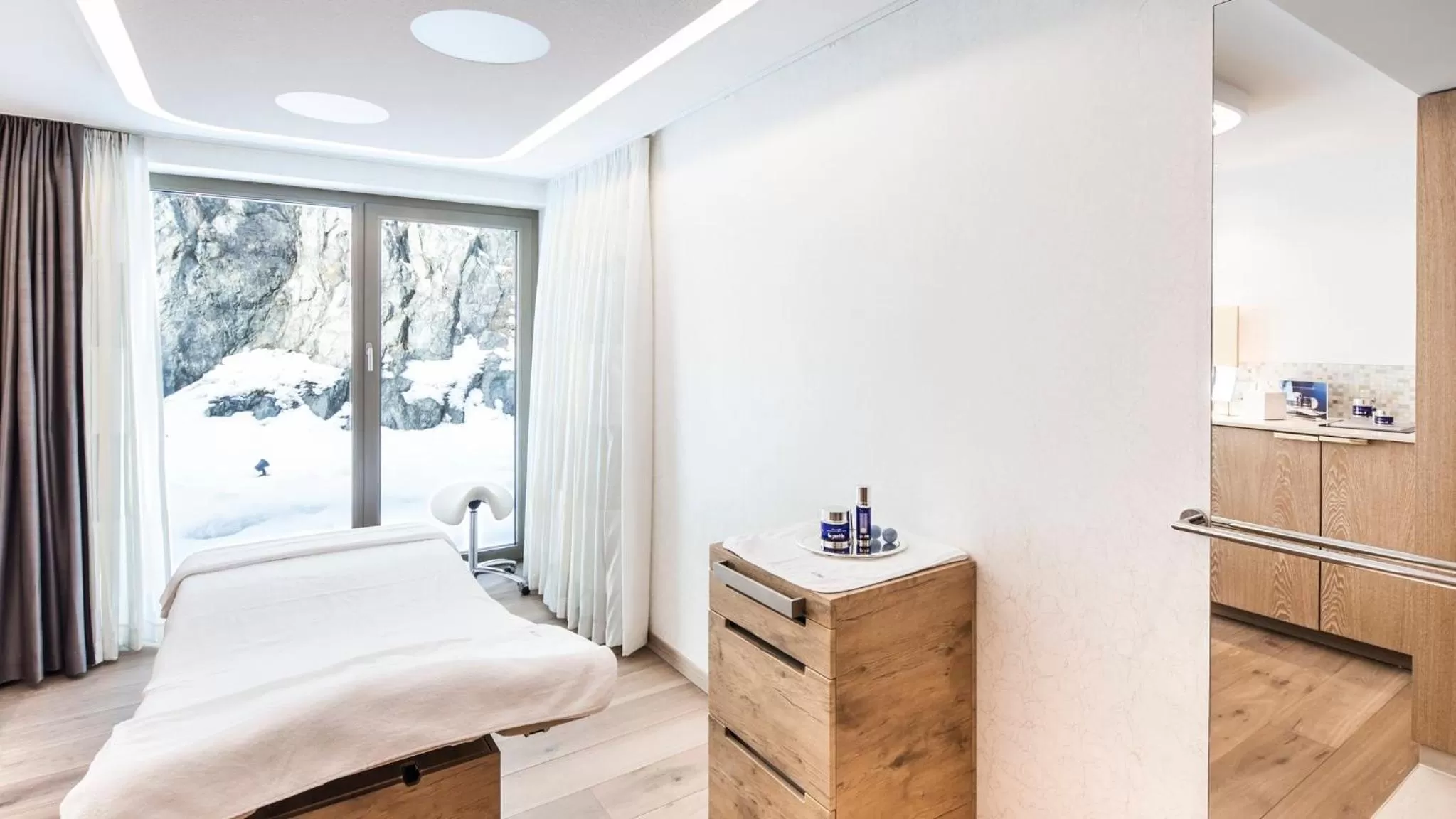 Spa and wellness centre/facilities, Bed in AlpenGold Hotel Davos