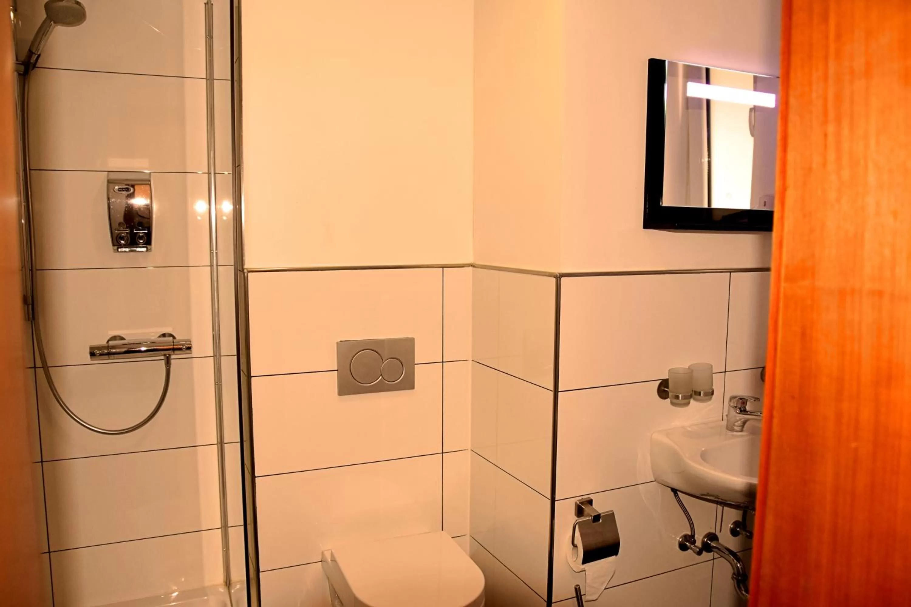 Bathroom in Hotel Walsroder Hof