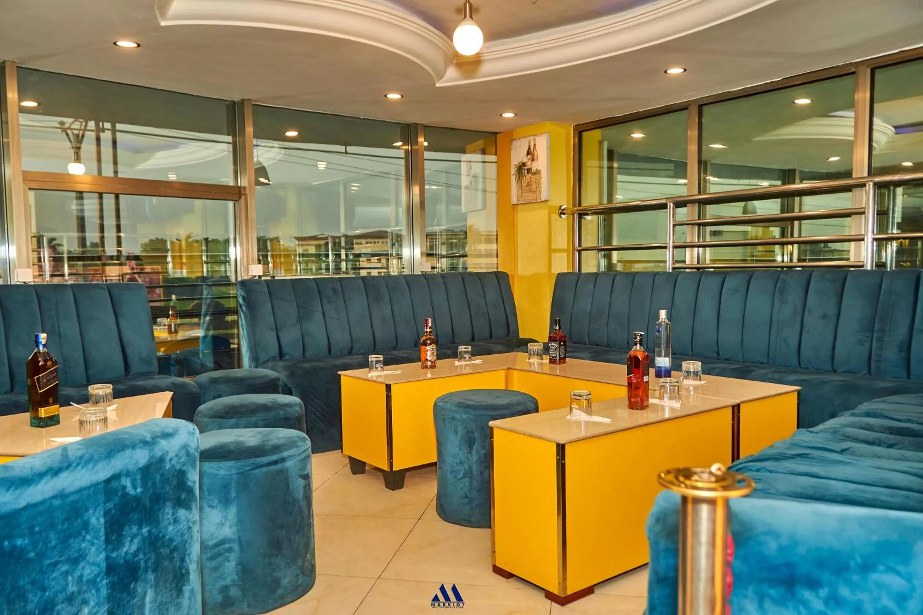 Lounge or bar in Marriot Metropolitan Hotel