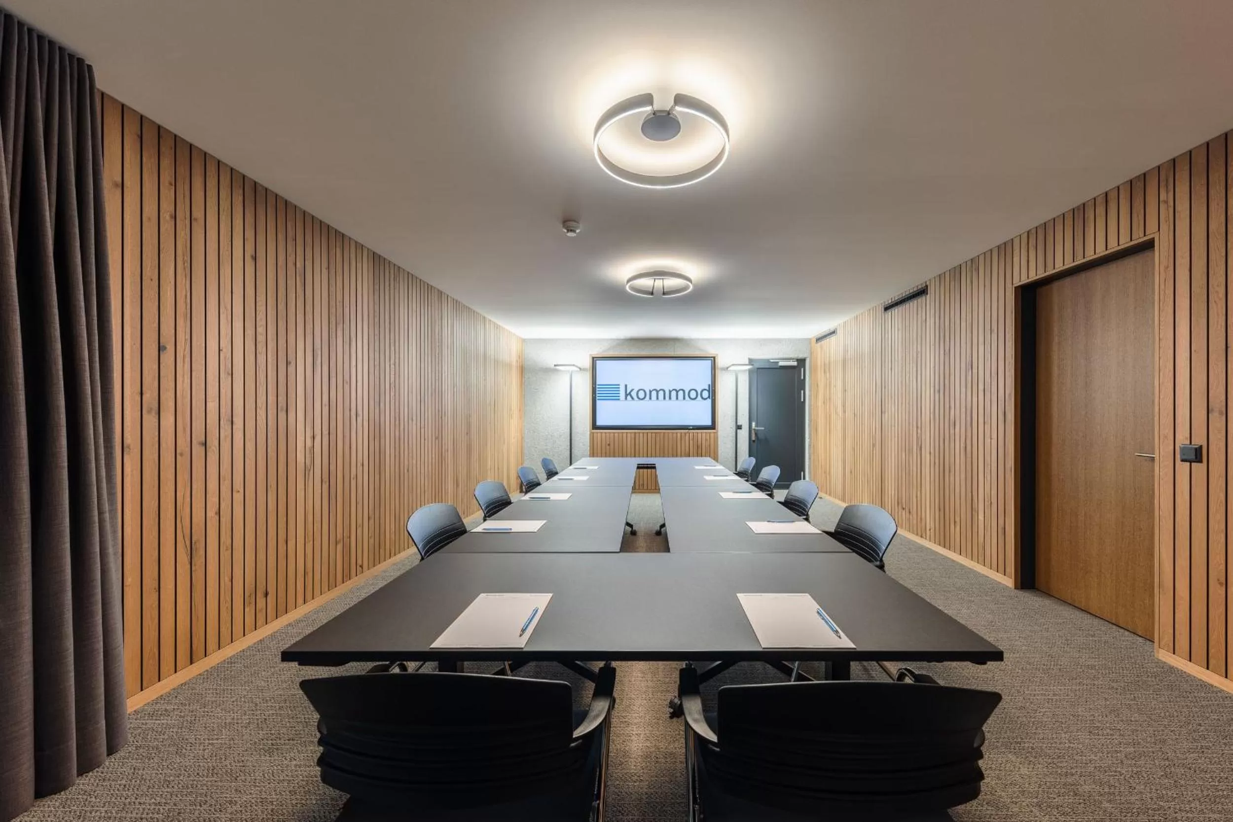 Business facilities in Hotel kommod