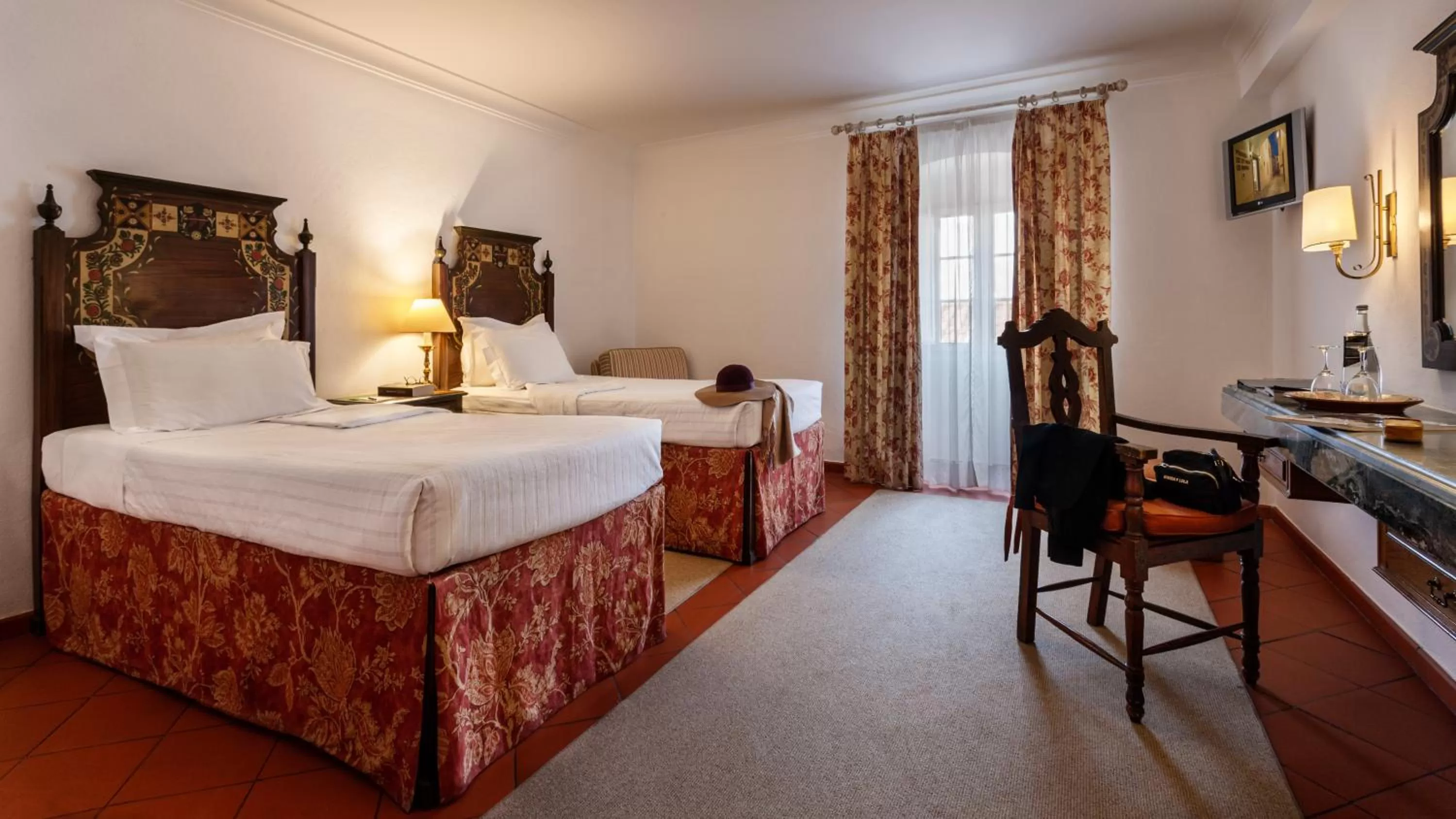 TV and multimedia, Bed in Pousada de Marvao