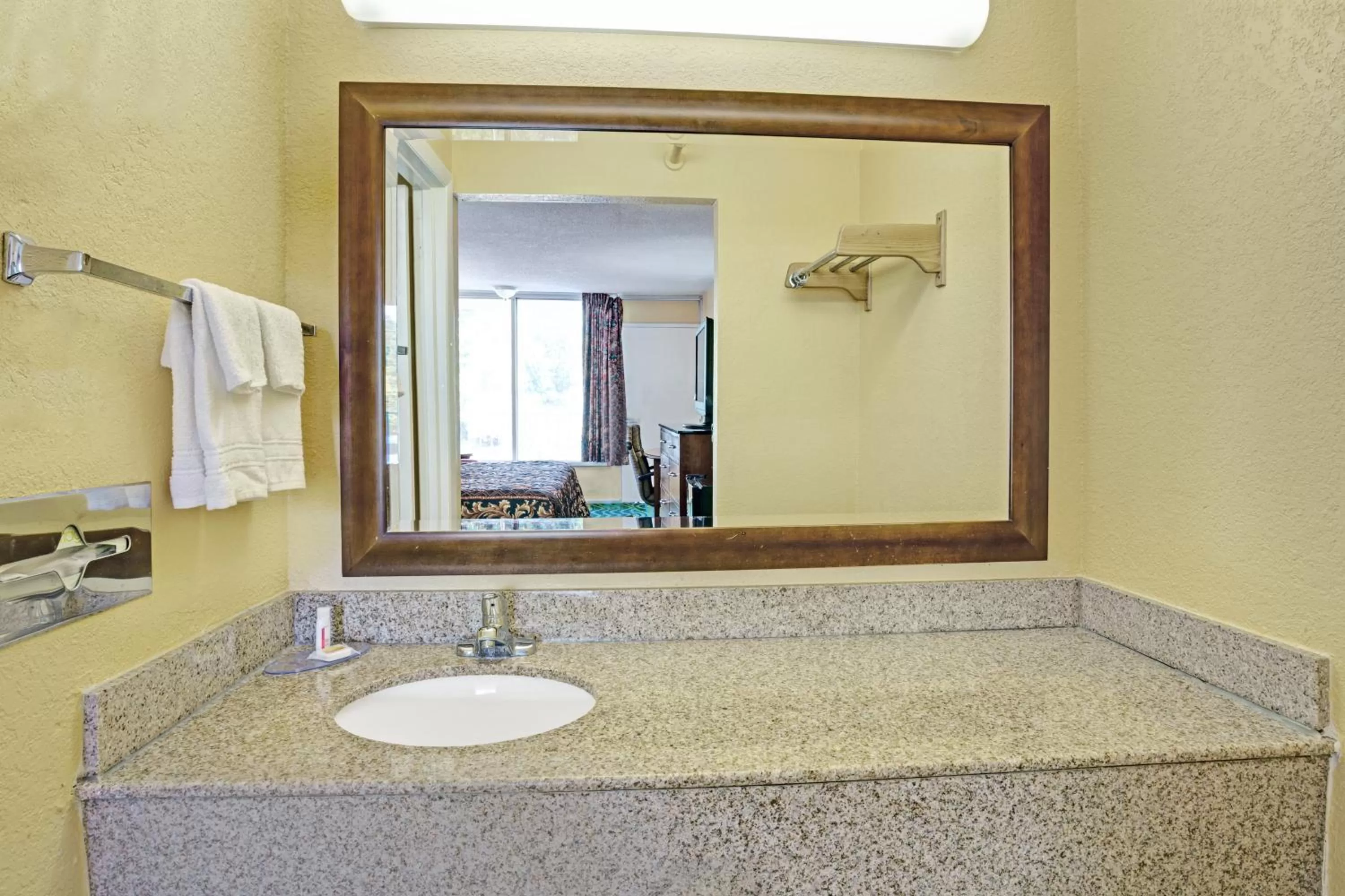 Room with Two Double Beds - Non Smoking in Days Inn by Wyndham Norfolk Military Circle