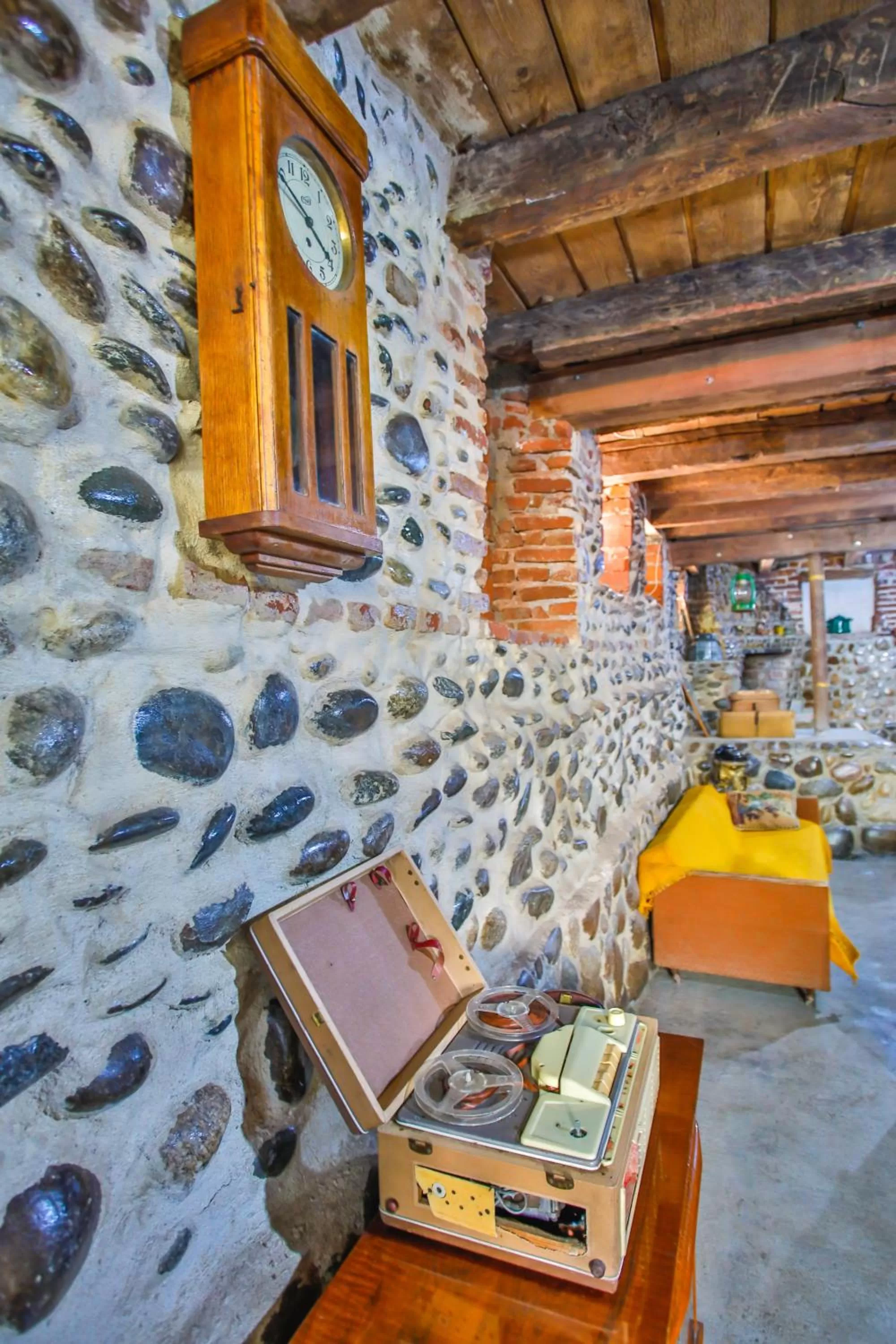 Dining area in Book Hotel
