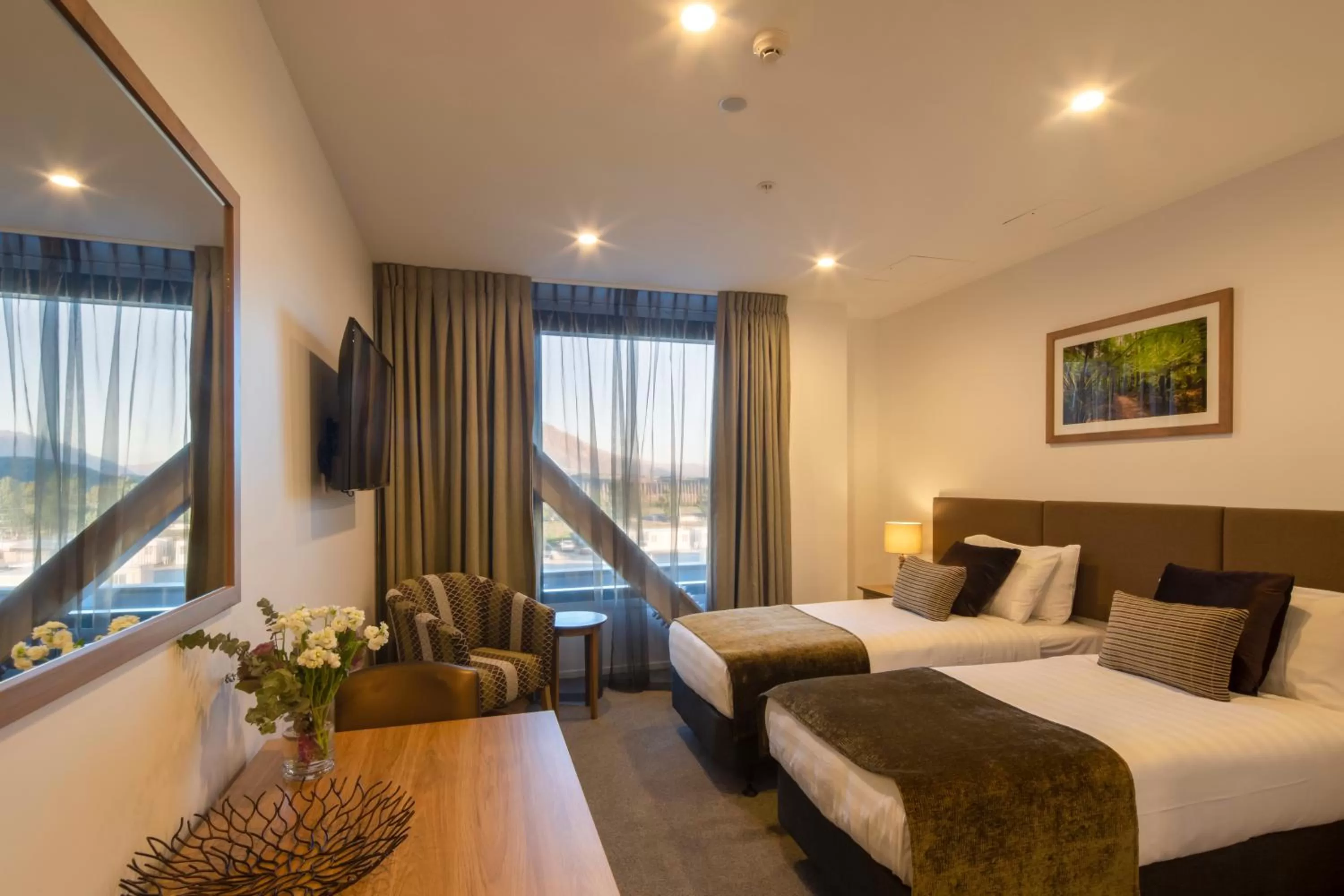 Photo of the whole room, Bed in Wyndham Garden Remarkables Park Queenstown