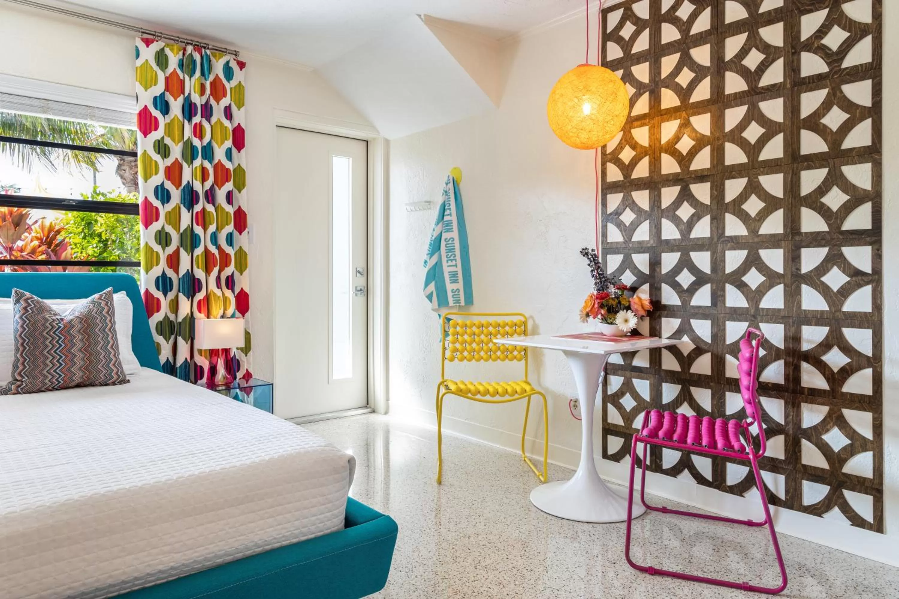 Bedroom in Sunset Inn and Cottages