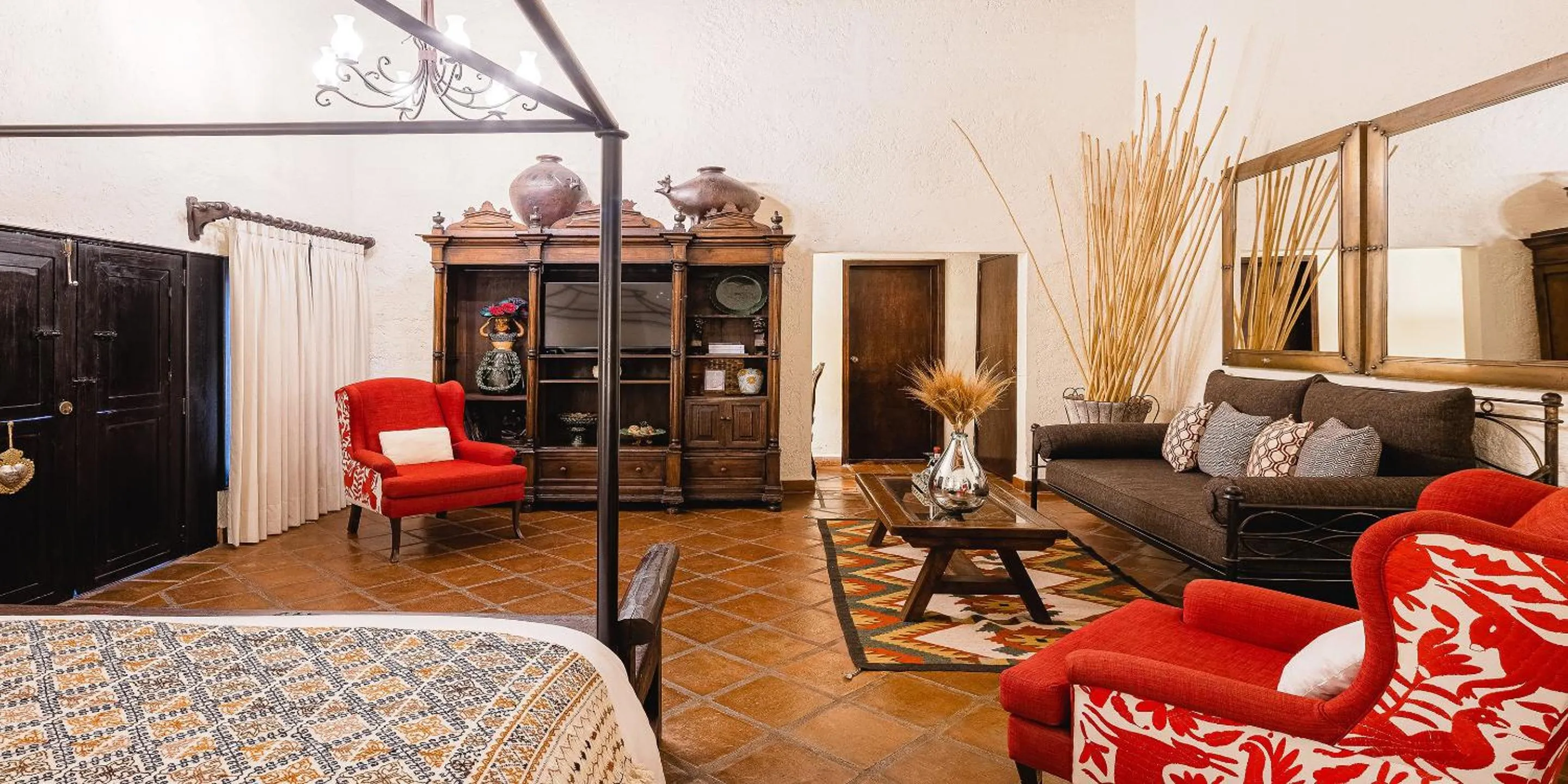 Photo of the whole room in Hacienda El Santuario San Miguel de Allende