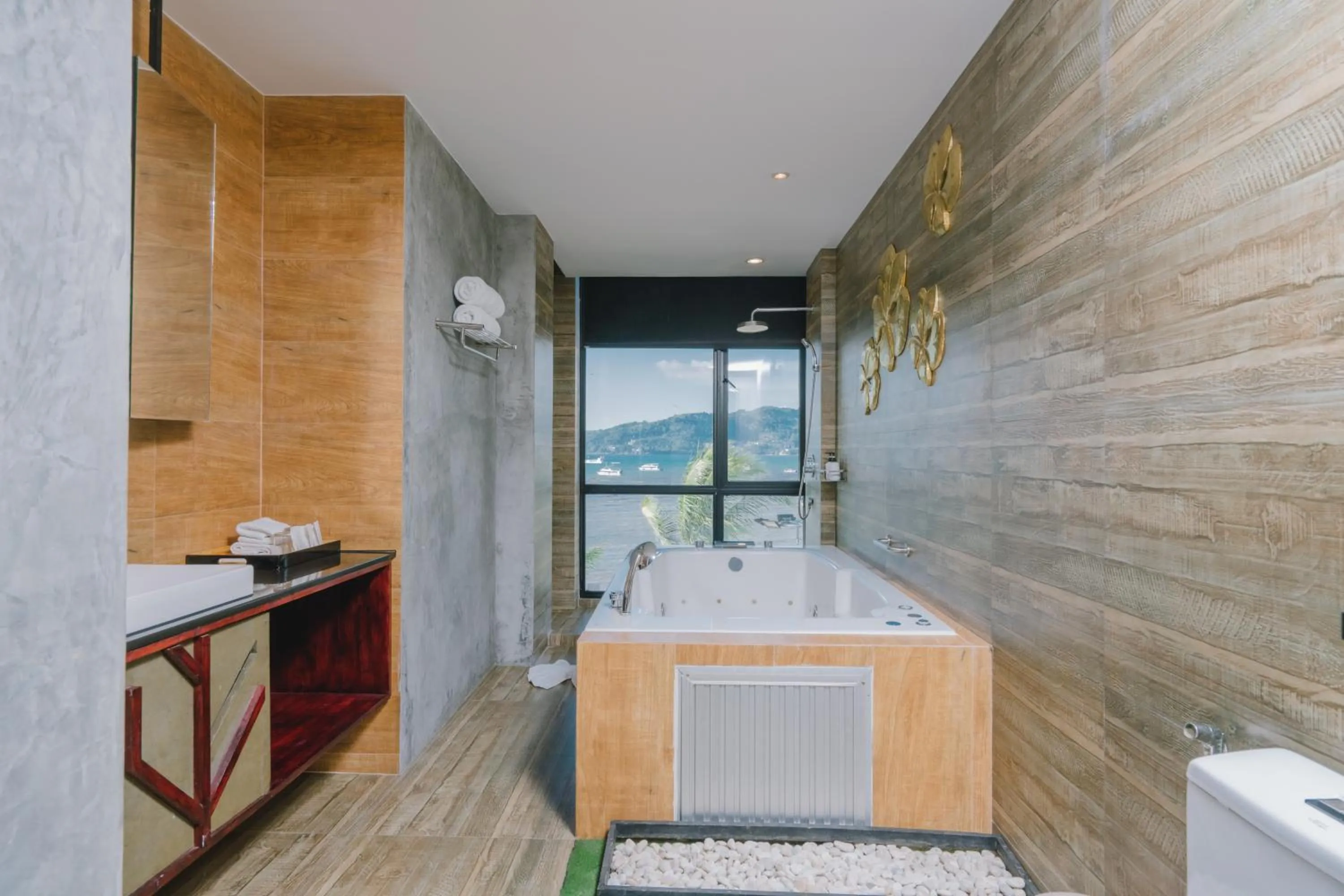 Shower in Patong Signature Boutique Hotel