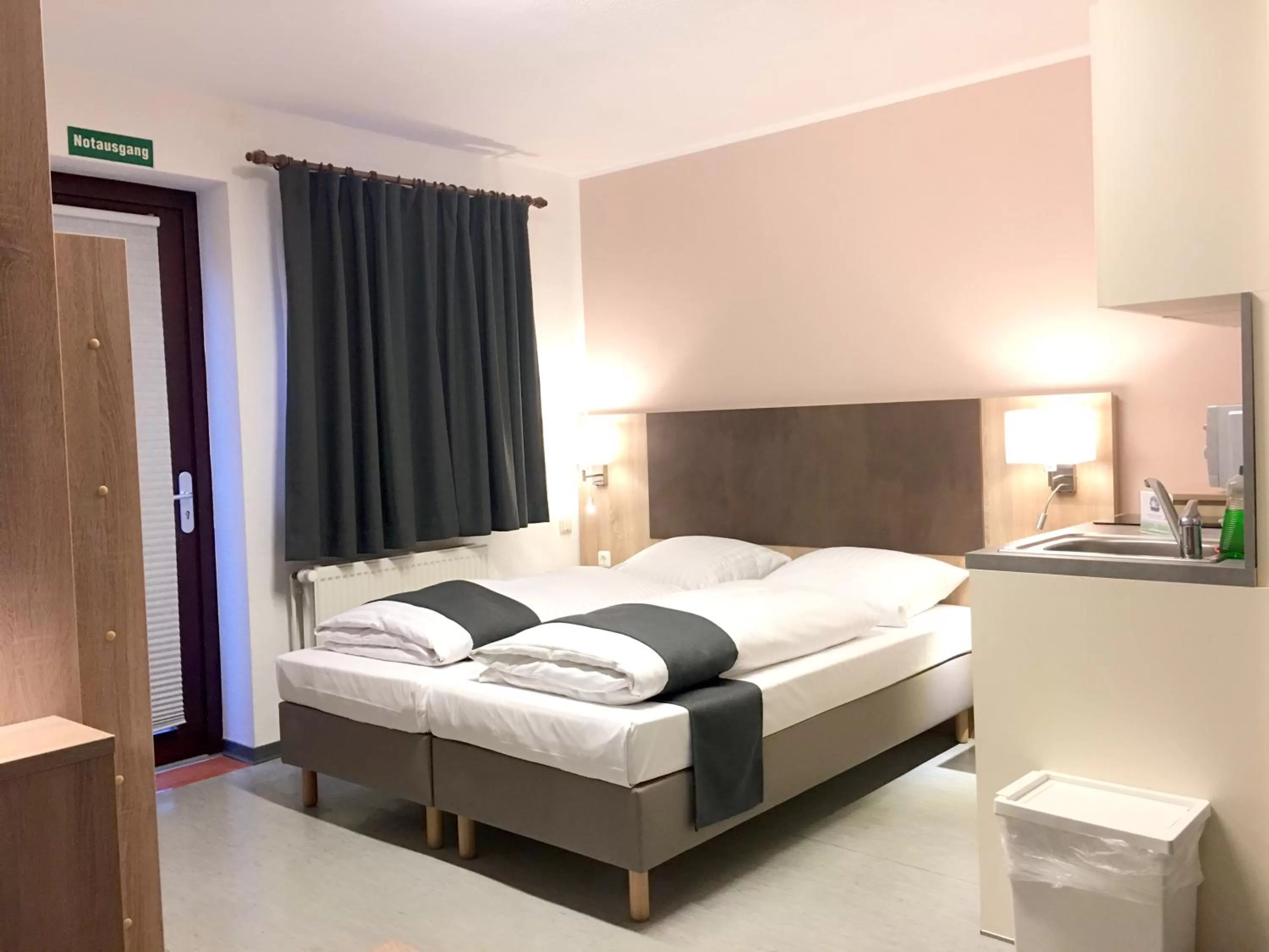 Photo of the whole room, Bed in Hana Aparthotel