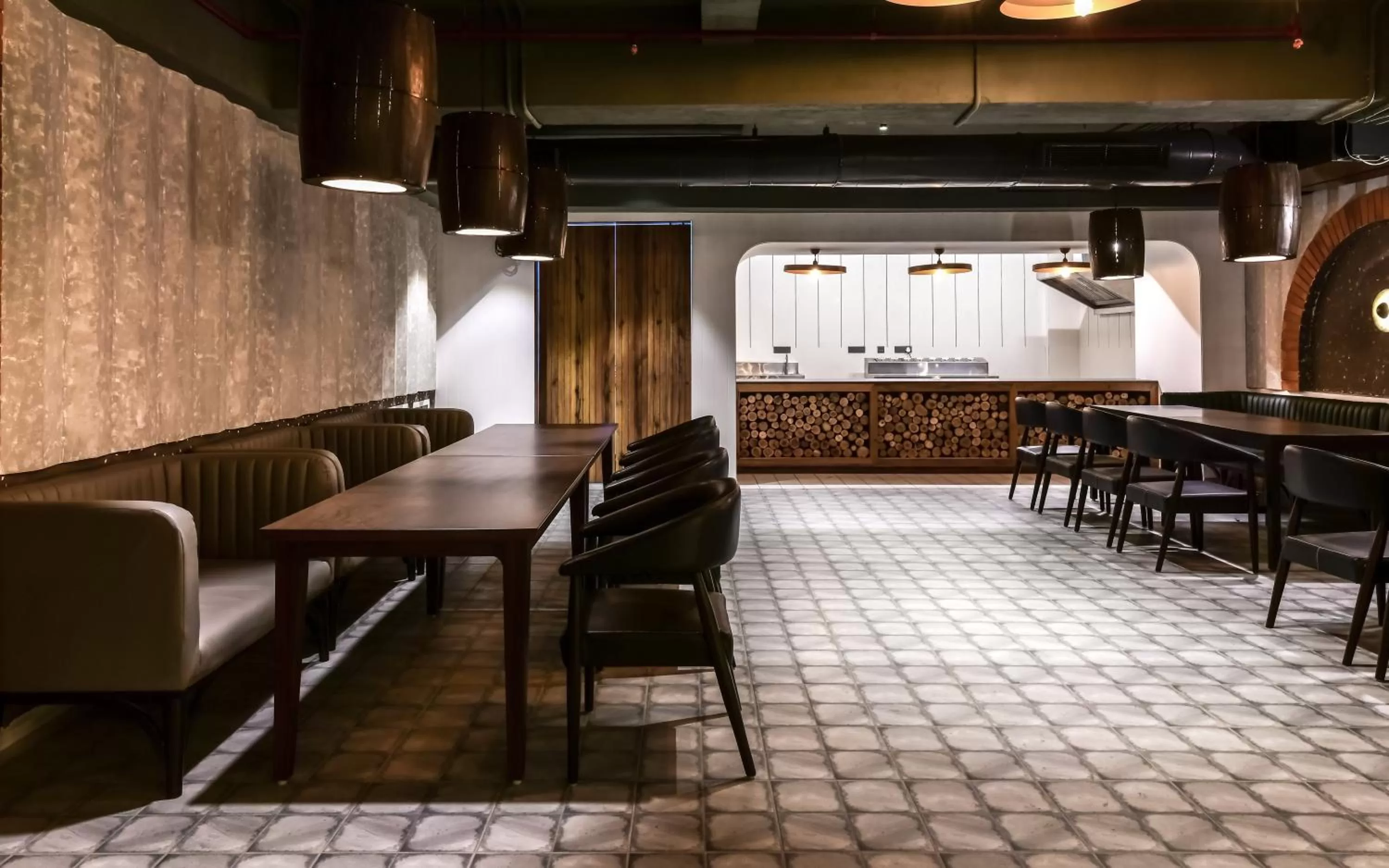 Lounge or bar, Restaurant/Places to Eat in The Downton Hotel