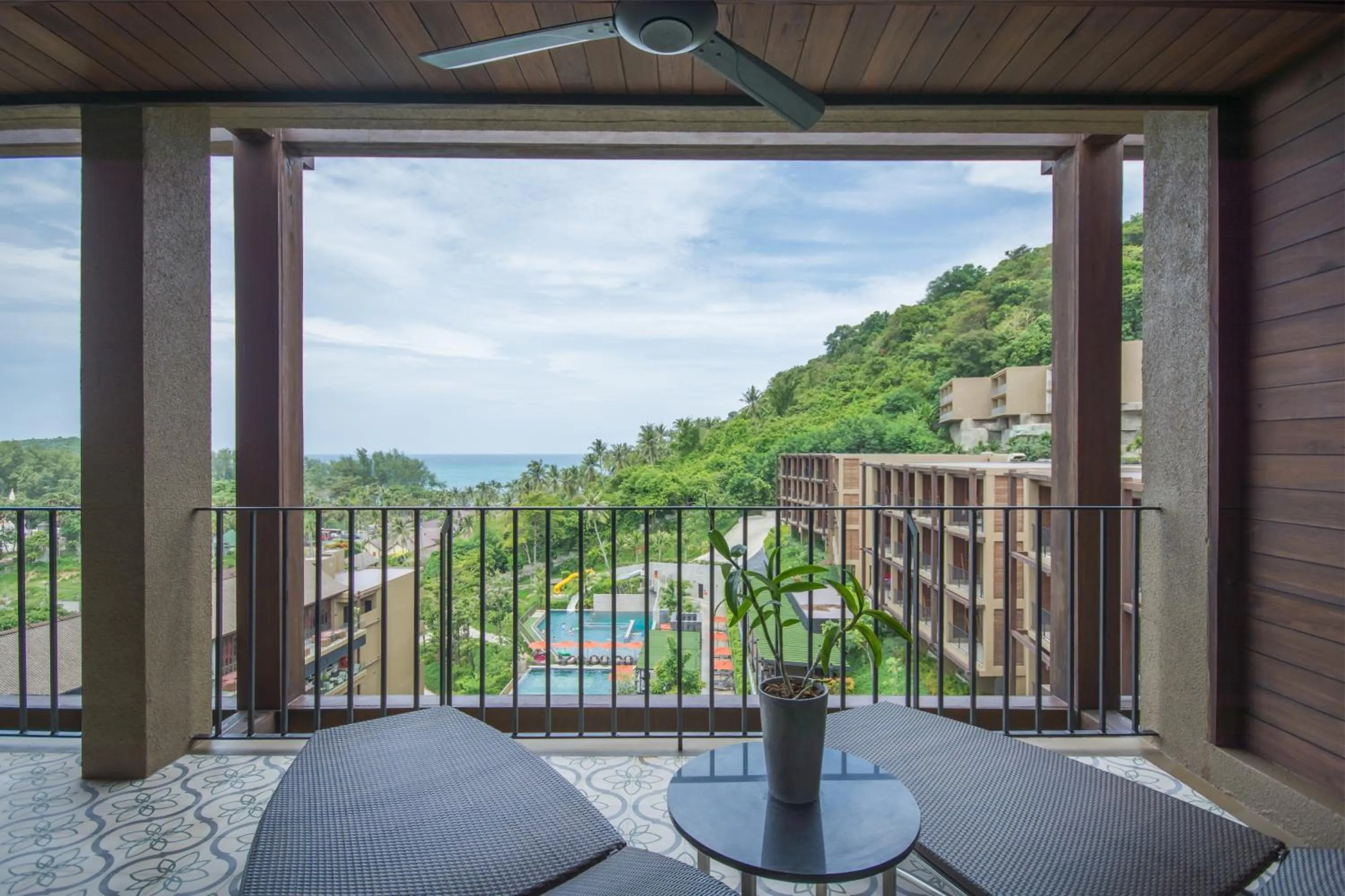 Balcony/Terrace in SUNSURI PHUKET, Nai Harn Beach