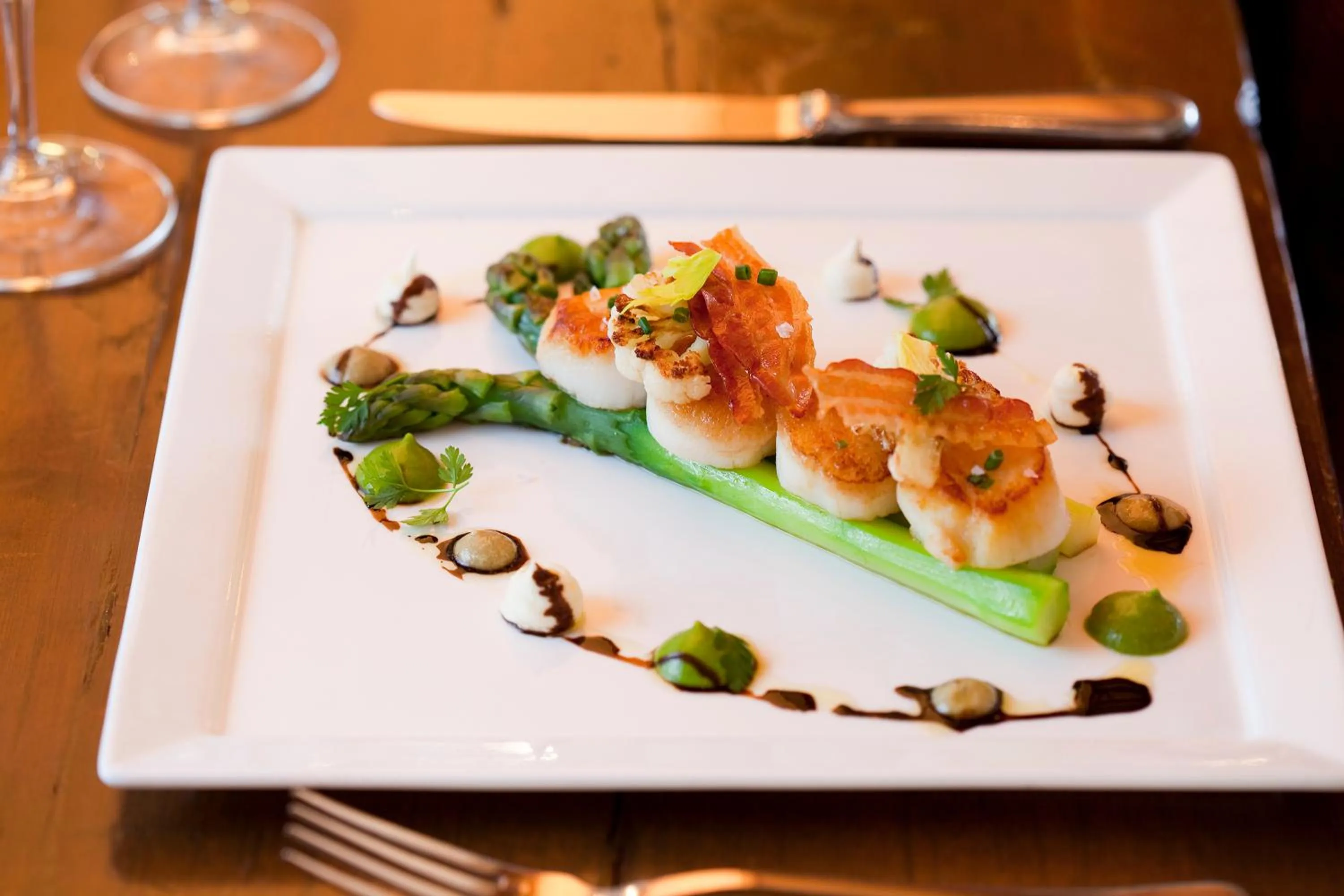 Restaurant/places to eat in El Dorado Hotel