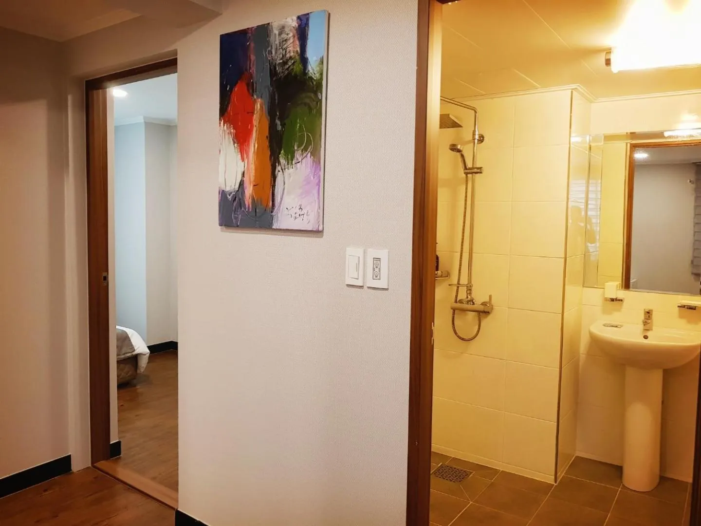 Decorative detail in Hotel Tong Yeondong Jeju