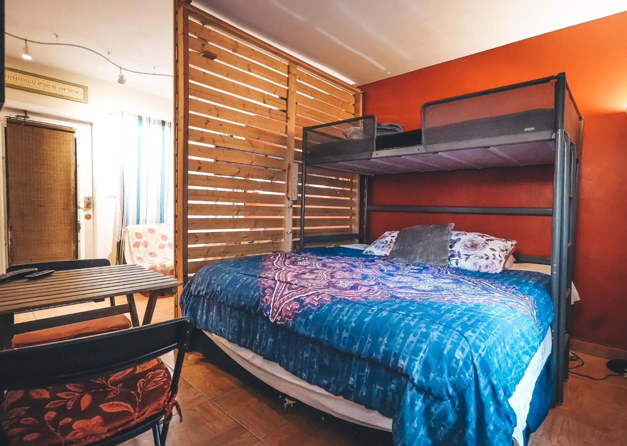 Bed in Hollywood Light Haven Lodge