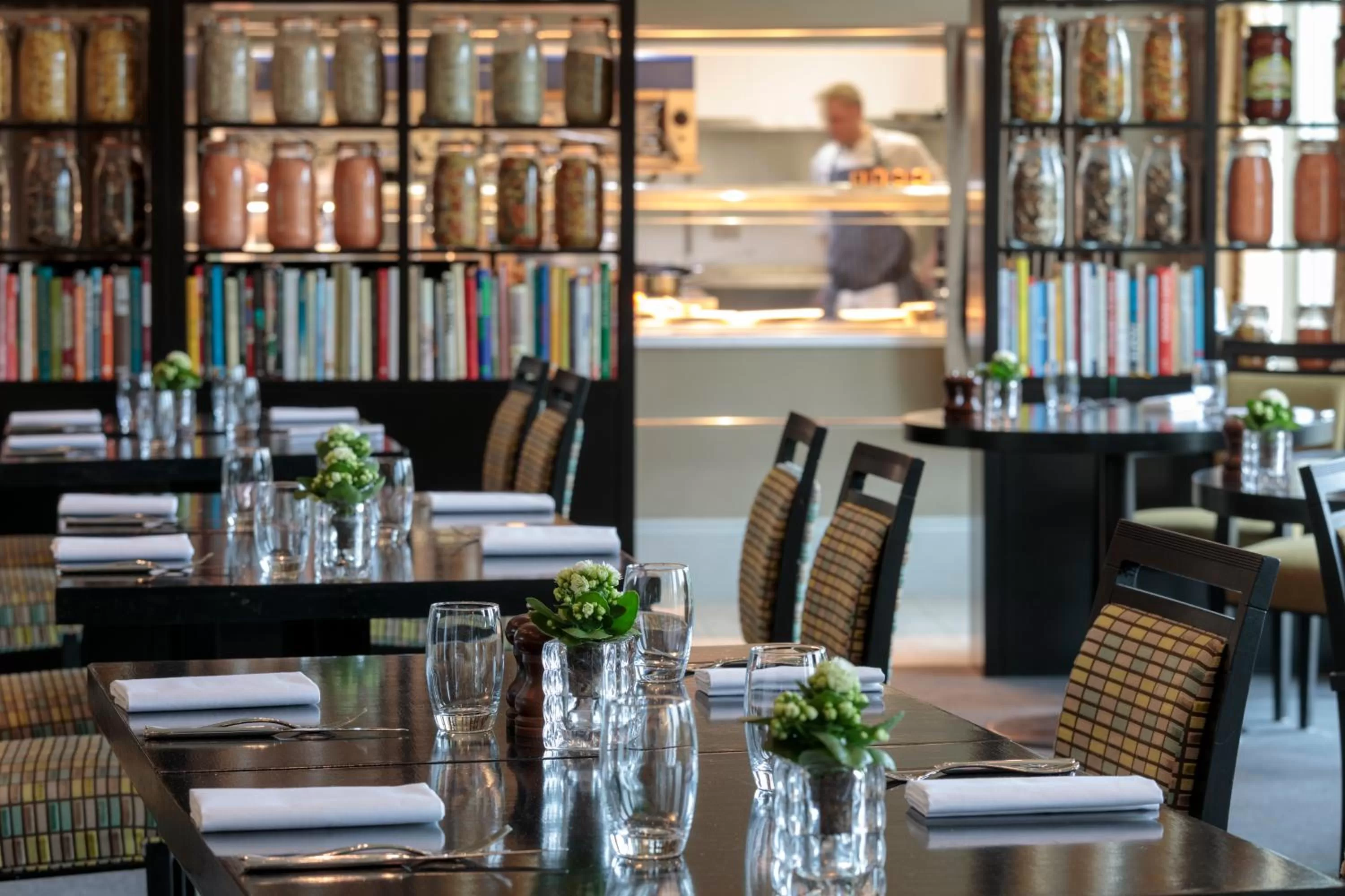 Restaurant/places to eat in Bowood Hotel, Spa, and Golf Resort