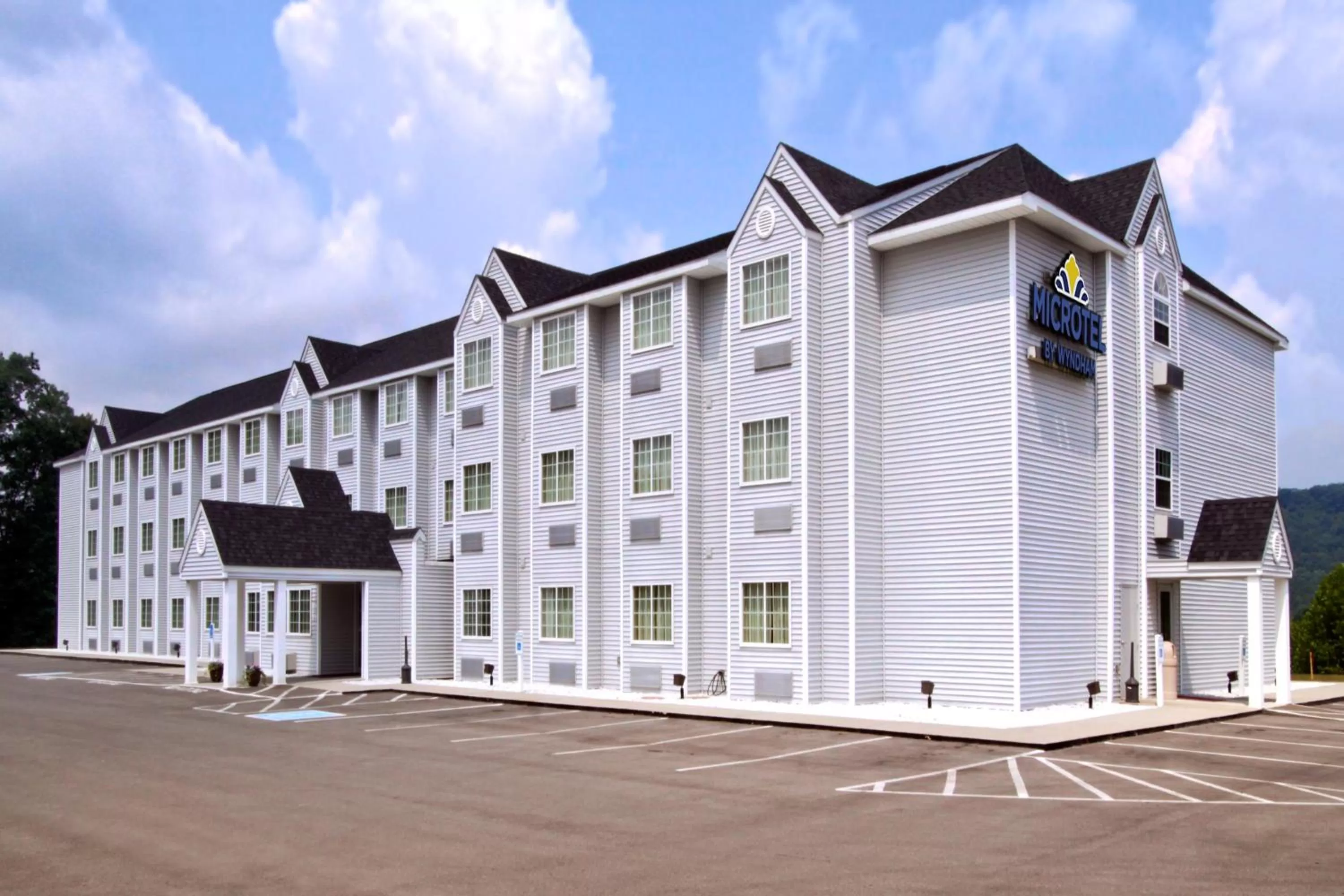Microtel Inn and Suites Gassaway