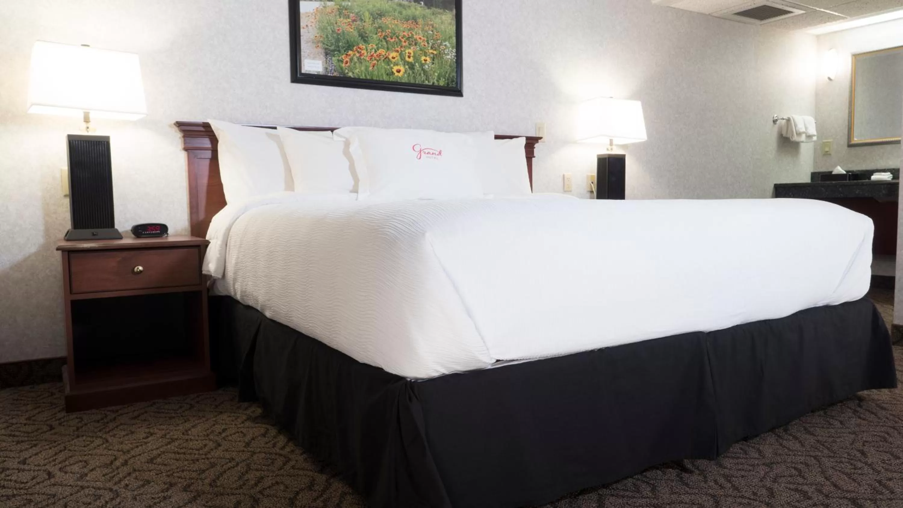 Photo of the whole room in Grand Hotel