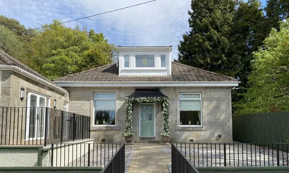 Property building in Crossbasket Castle, Hotel & Restaurant