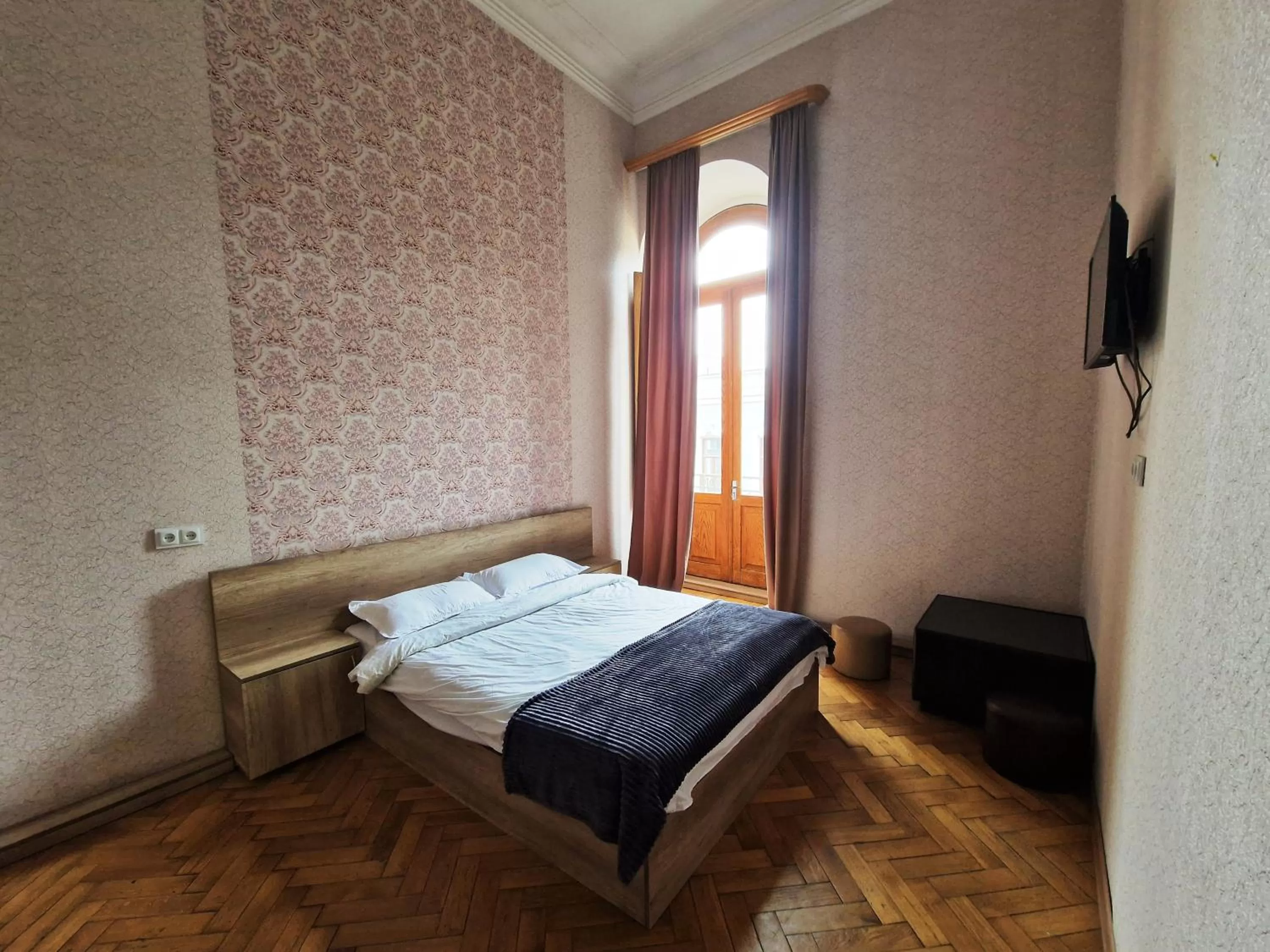 Bed in Friendly Hotel by Art Nova