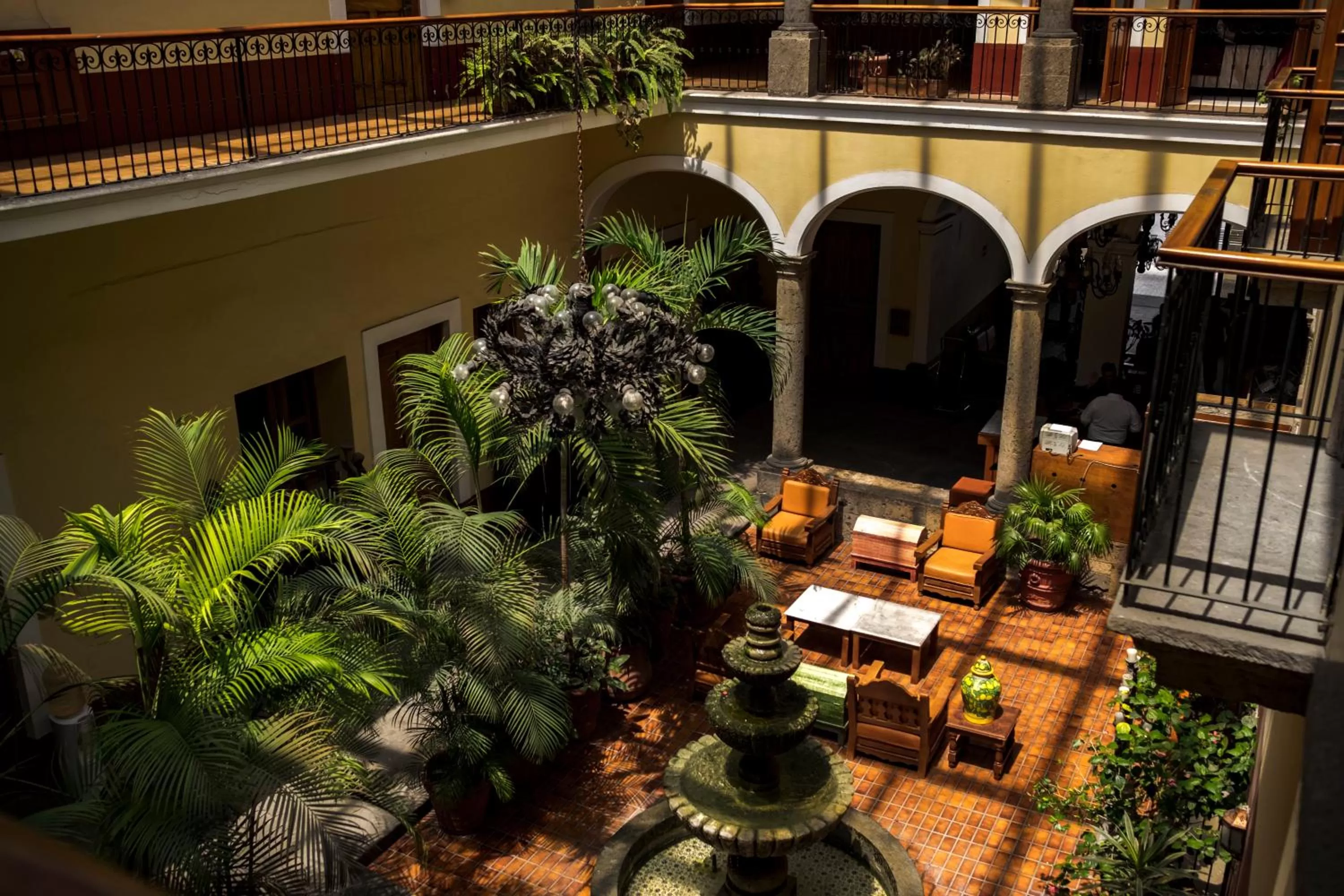 Patio in Hotel San Francisco Plaza