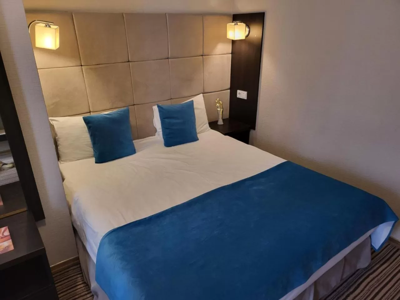 Bed in Shadow Boutique Hotel & SPA