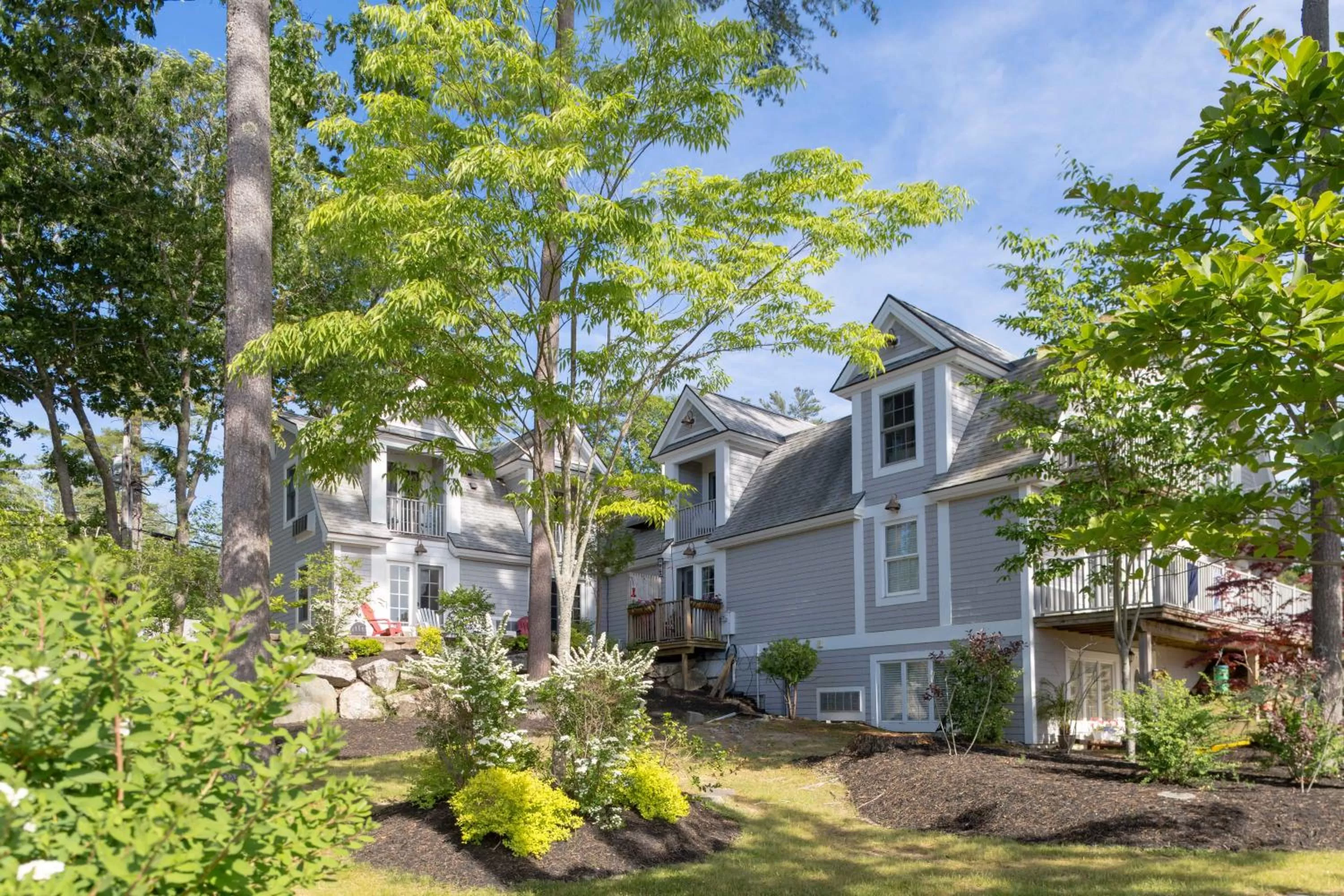 Property Building in Sheepscot Harbour Village Resort