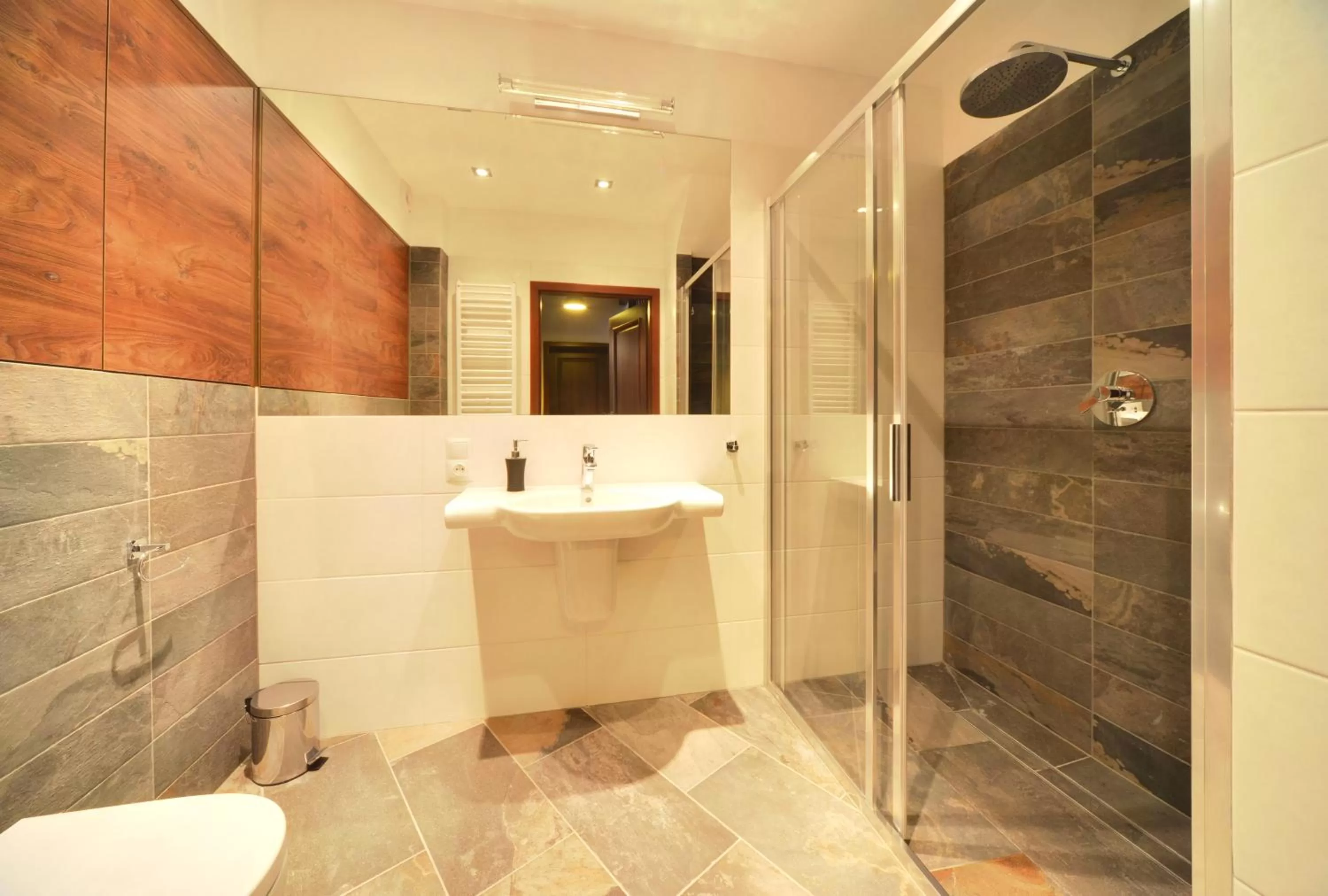 Shower in Norweska Dolina Family&Pet-friendly Resort