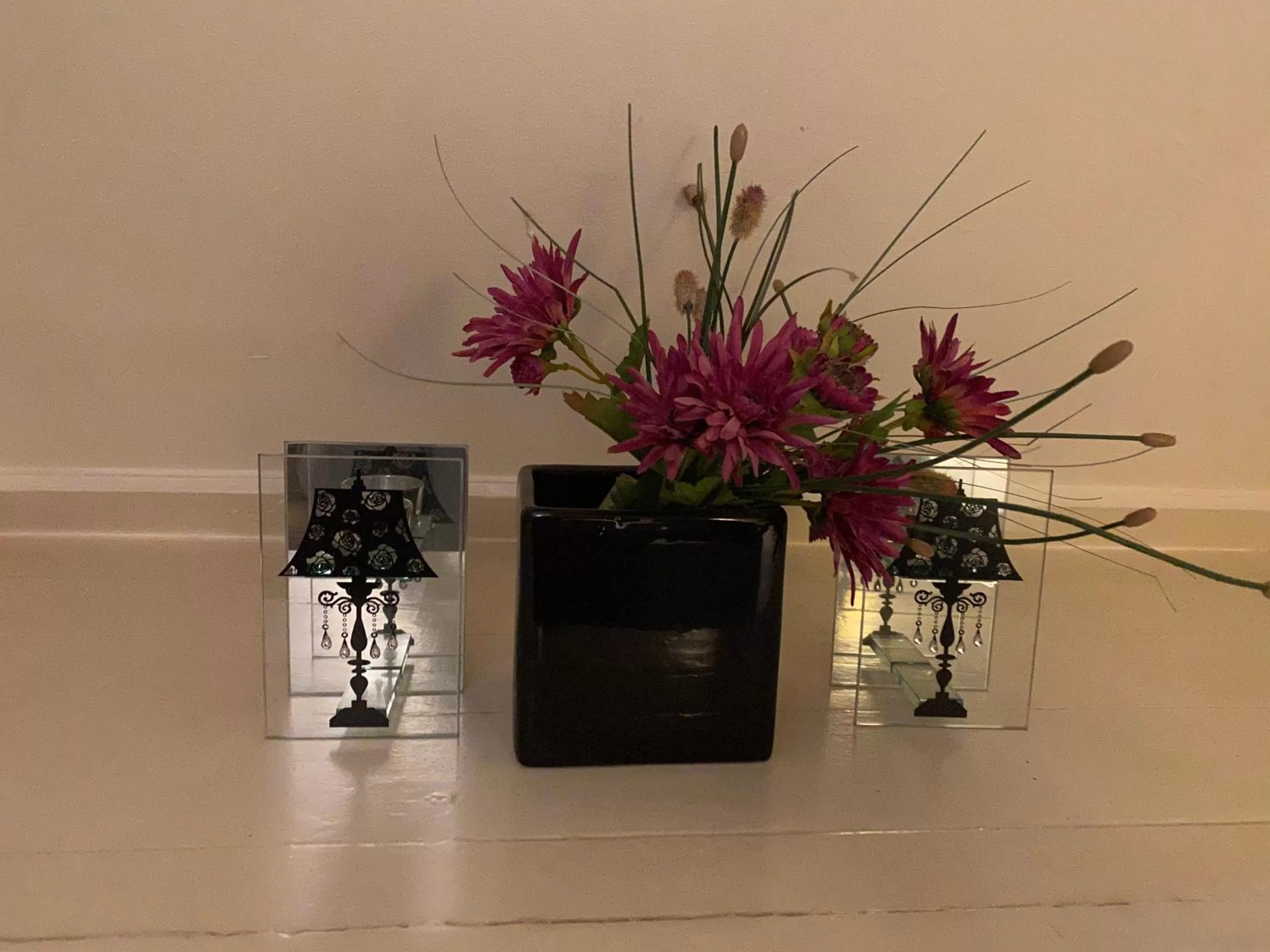 TV/Entertainment Center in Barclay House Bed and Breakfast