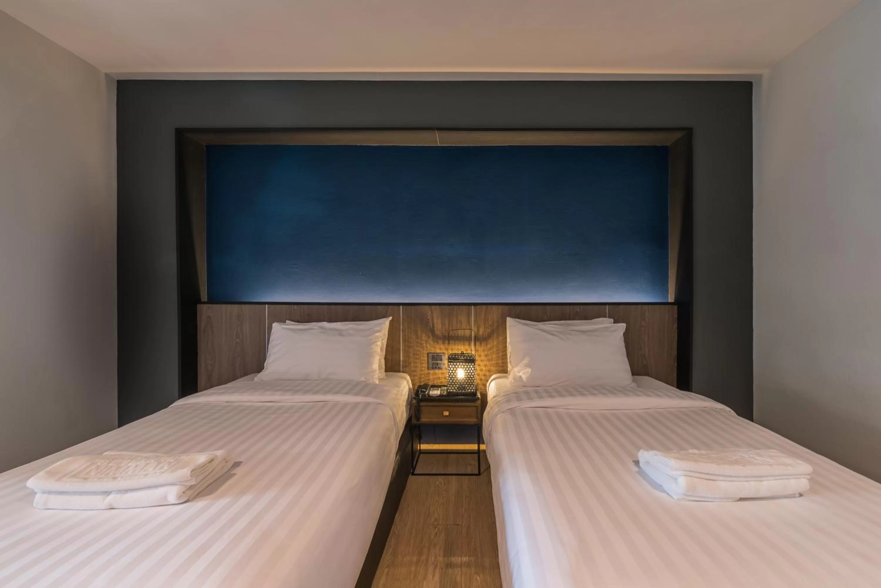 Bedroom, Bed in L Nimman