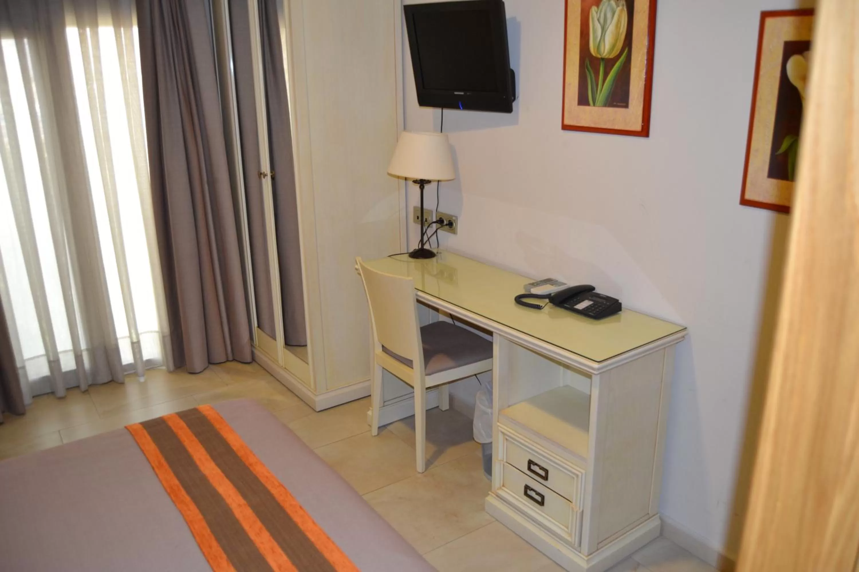 Bedroom in Hotel Versalles